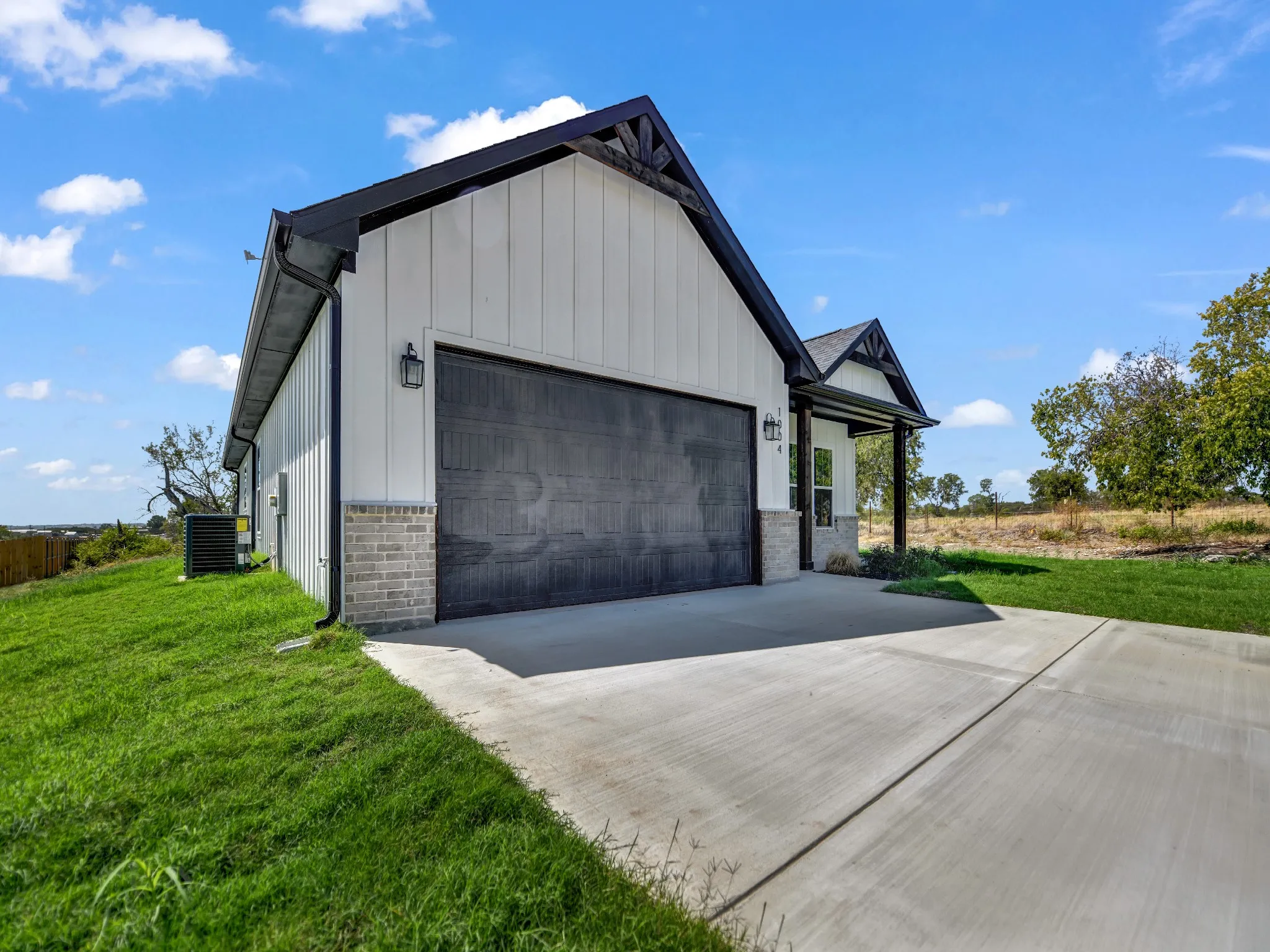 Single Family Residence For Sale in Parker County , 1004 Don Eve Court, Azle, Texas 76020, 4 Bedroom, 2 Bathroom, Garage spaces, 1,949 Sqft, built in 2026, mls#21336836, Real Estate Agent in Azle, Homes For Sale in Parker county, Homes For Sale in Azle, Realtor in Azle Texas, Real Estate Brokerage Independent Realty Texas, Luminita Cordes Realtor