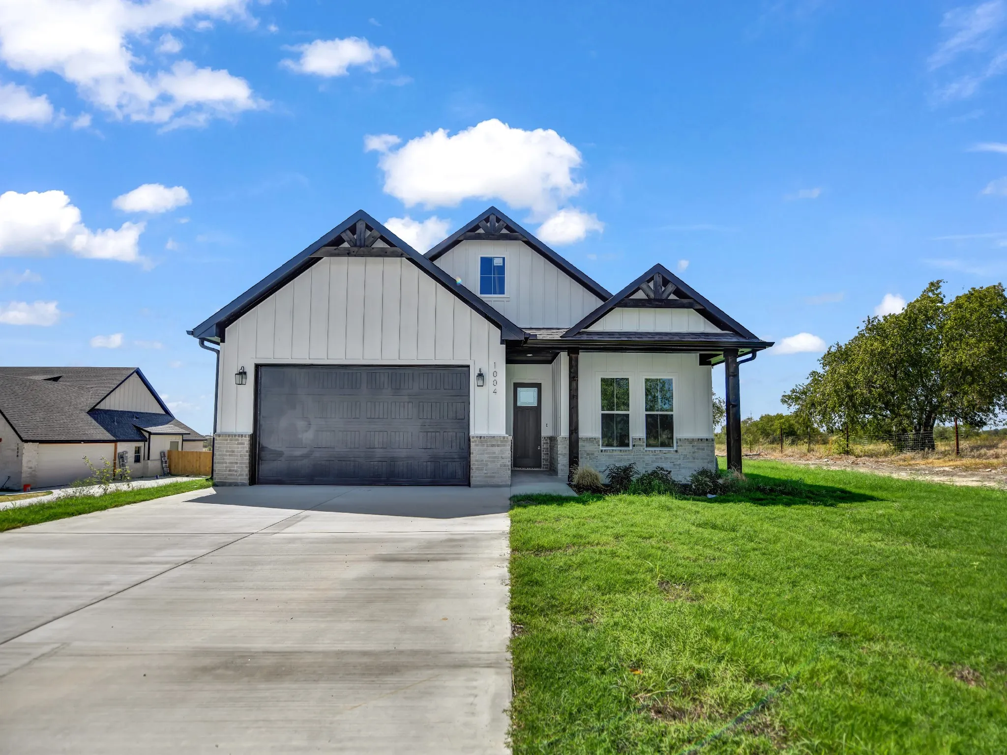 Single Family Residence For Sale in Parker County , 1004 Don Eve Court, Azle, Texas 76020, 4 Bedroom, 2 Bathroom, Garage spaces, 1,949 Sqft, built in 2026, mls#21336836, Real Estate Agent in Azle, Homes For Sale in Parker county, Homes For Sale in Azle, Realtor in Azle Texas, Real Estate Brokerage Independent Realty Texas, Luminita Cordes Realtor