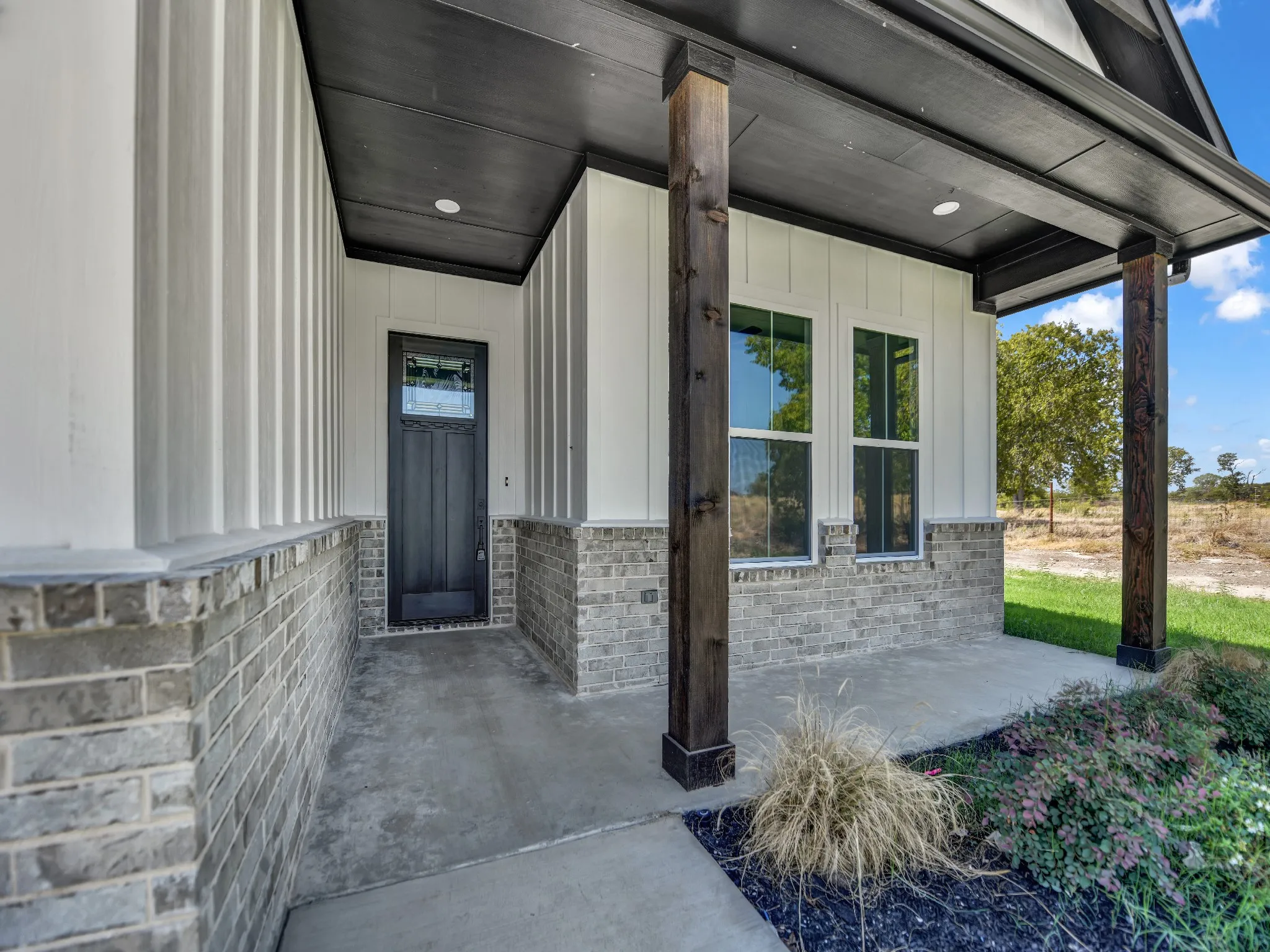 Single Family Residence For Sale in Parker County , 1004 Don Eve Court, Azle, Texas 76020, 4 Bedroom, 2 Bathroom, Garage spaces, 1,949 Sqft, built in 2026, mls#21336836, Real Estate Agent in Azle, Homes For Sale in Parker county, Homes For Sale in Azle, Realtor in Azle Texas, Real Estate Brokerage Independent Realty Texas, Luminita Cordes Realtor