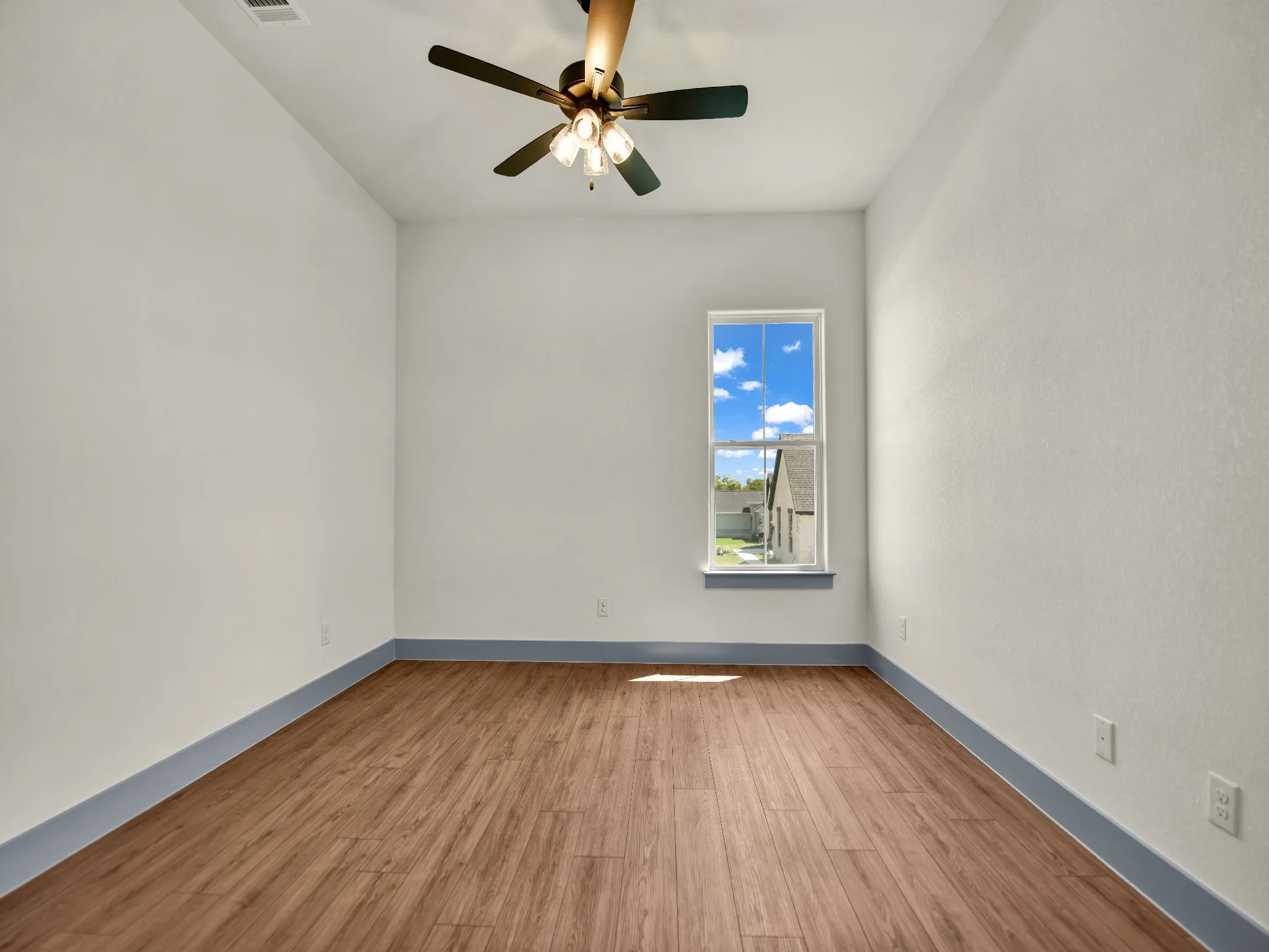 Single Family Residence For Sale in Parker County , 1004 Don Eve Court, Azle, Texas 76020, 4 Bedroom, 2 Bathroom, Garage spaces, 1,949 Sqft, built in 2026, mls#21336836, Real Estate Agent in Azle, Homes For Sale in Parker county, Homes For Sale in Azle, Realtor in Azle Texas, Real Estate Brokerage Independent Realty Texas, Luminita Cordes Realtor