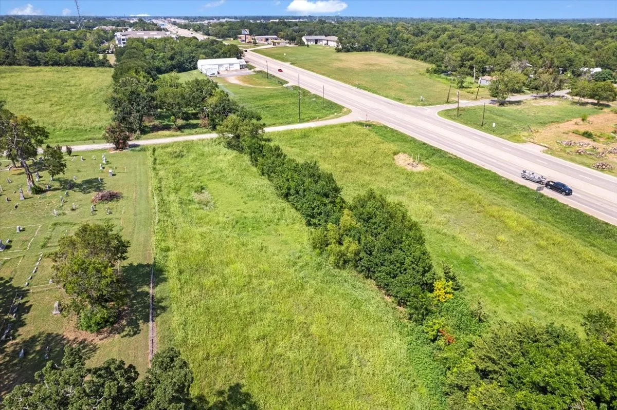 Improved Land For Sale in Fannin County , Westside W Tx-121 Highway, Bonham, Texas 75418, 0, 0, Garage spaces, 0 Sqft, built in 0, Price $900,000, mls#21336828, Real Estate Agent in Bonham, Homes For Sale in Fannin county, Homes For Sale in Bonham, Realtor in Bonham Texas, Real Estate Brokerage Independent Realty Texas, Luminita Cordes Realtor