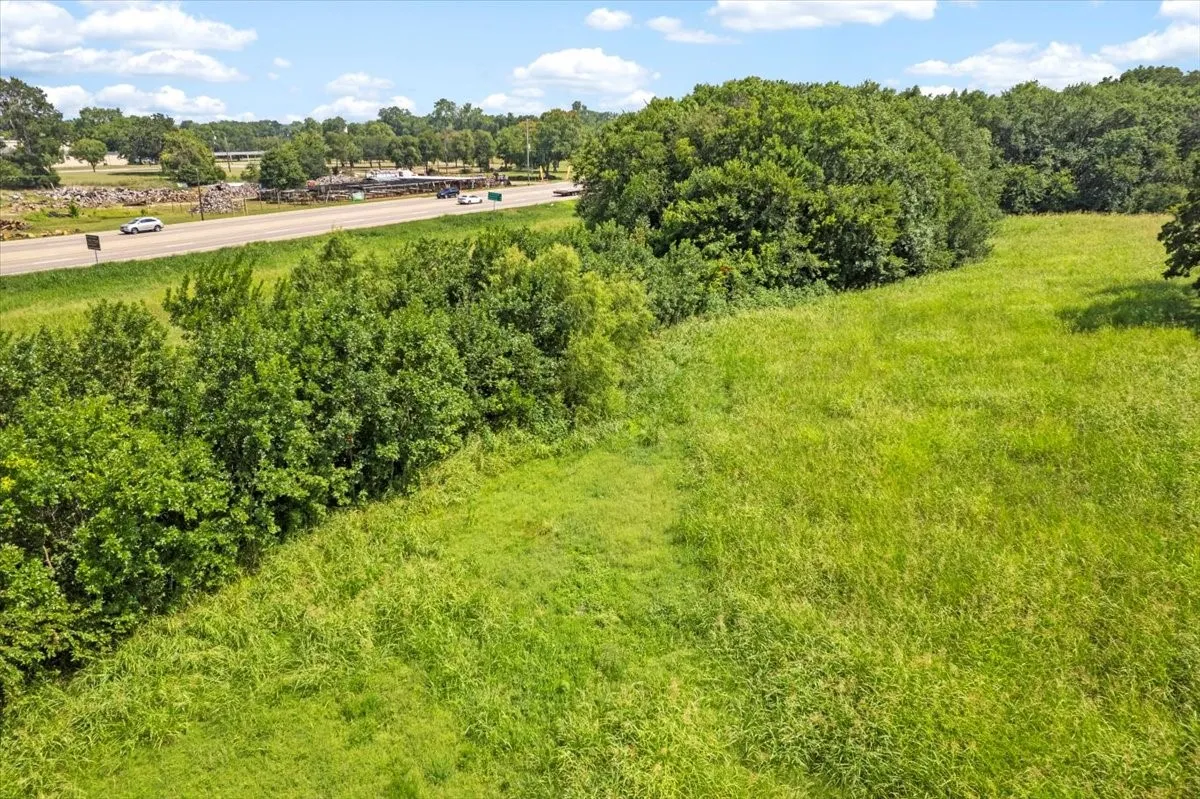 Improved Land For Sale in Fannin County , Westside W Tx-121 Highway, Bonham, Texas 75418, 0, 0, Garage spaces, 0 Sqft, built in 0, Price $900,000, mls#21336828, Real Estate Agent in Bonham, Homes For Sale in Fannin county, Homes For Sale in Bonham, Realtor in Bonham Texas, Real Estate Brokerage Independent Realty Texas, Luminita Cordes Realtor