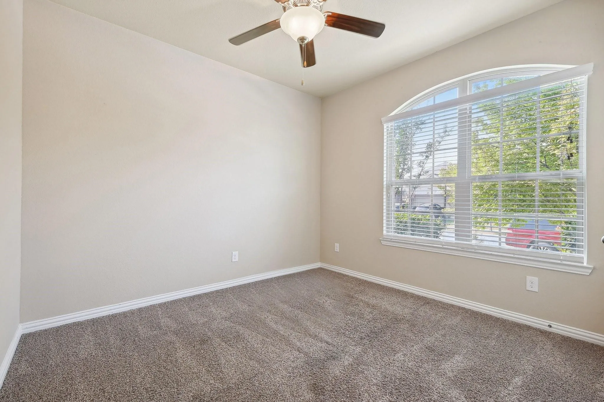 Single Family Residence For Rent in Denton County , 16328 White Rock Boulevard, Prosper, Texas 75078, 4 Bedrooms, 4 Bathrooms, 2 Garage spaces, 3,007 Sqft, built in 2015, Price $3,100, mls#21330090, Real Estate Agent in Prosper, Homes For Rent in Denton county, Homes For Rent in Prosper, Realtor in Prosper Texas, Real Estate Brokerage Independent Realty Texas, Luminita Cordes Realtor
