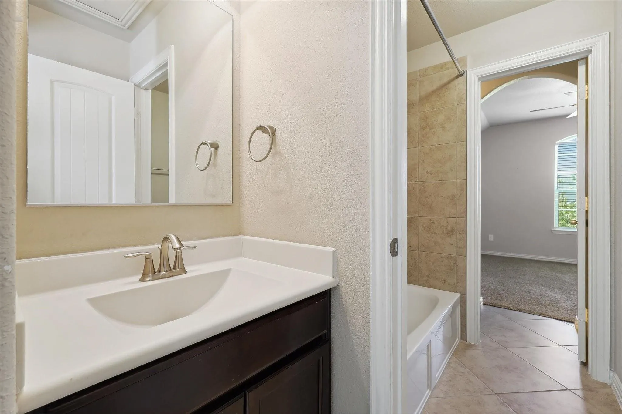Single Family Residence For Rent in Denton County , 16328 White Rock Boulevard, Prosper, Texas 75078, 4 Bedrooms, 4 Bathrooms, 2 Garage spaces, 3,007 Sqft, built in 2015, Price $3,100, mls#21330090, Real Estate Agent in Prosper, Homes For Rent in Denton county, Homes For Rent in Prosper, Realtor in Prosper Texas, Real Estate Brokerage Independent Realty Texas, Luminita Cordes Realtor