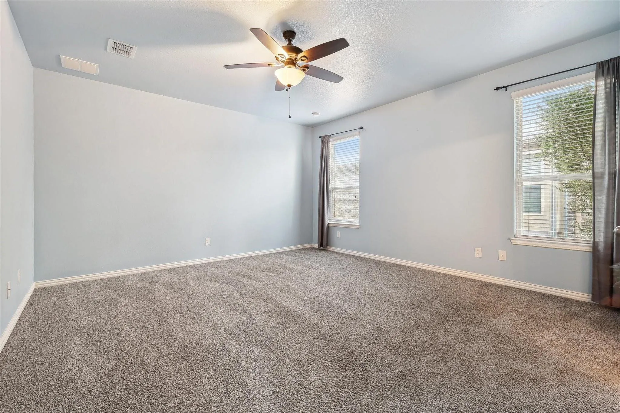 Single Family Residence For Rent in Denton County , 16328 White Rock Boulevard, Prosper, Texas 75078, 4 Bedrooms, 4 Bathrooms, 2 Garage spaces, 3,007 Sqft, built in 2015, Price $3,100, mls#21330090, Real Estate Agent in Prosper, Homes For Rent in Denton county, Homes For Rent in Prosper, Realtor in Prosper Texas, Real Estate Brokerage Independent Realty Texas, Luminita Cordes Realtor