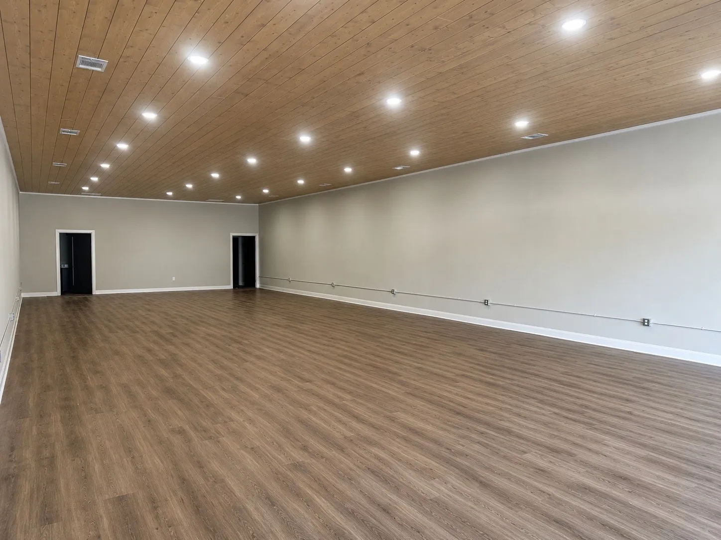Retail For Sale in Wood County , 105 N Main Street, Quitman, Texas 75783, 0, 0, Garage spaces, 2,000 Sqft, built in 1920, mls#21333108, Real Estate Agent in Quitman, Homes For Sale in Wood county, Homes For Sale in Quitman, Realtor in Quitman Texas, Real Estate Brokerage Independent Realty Texas, Luminita Cordes Realtor