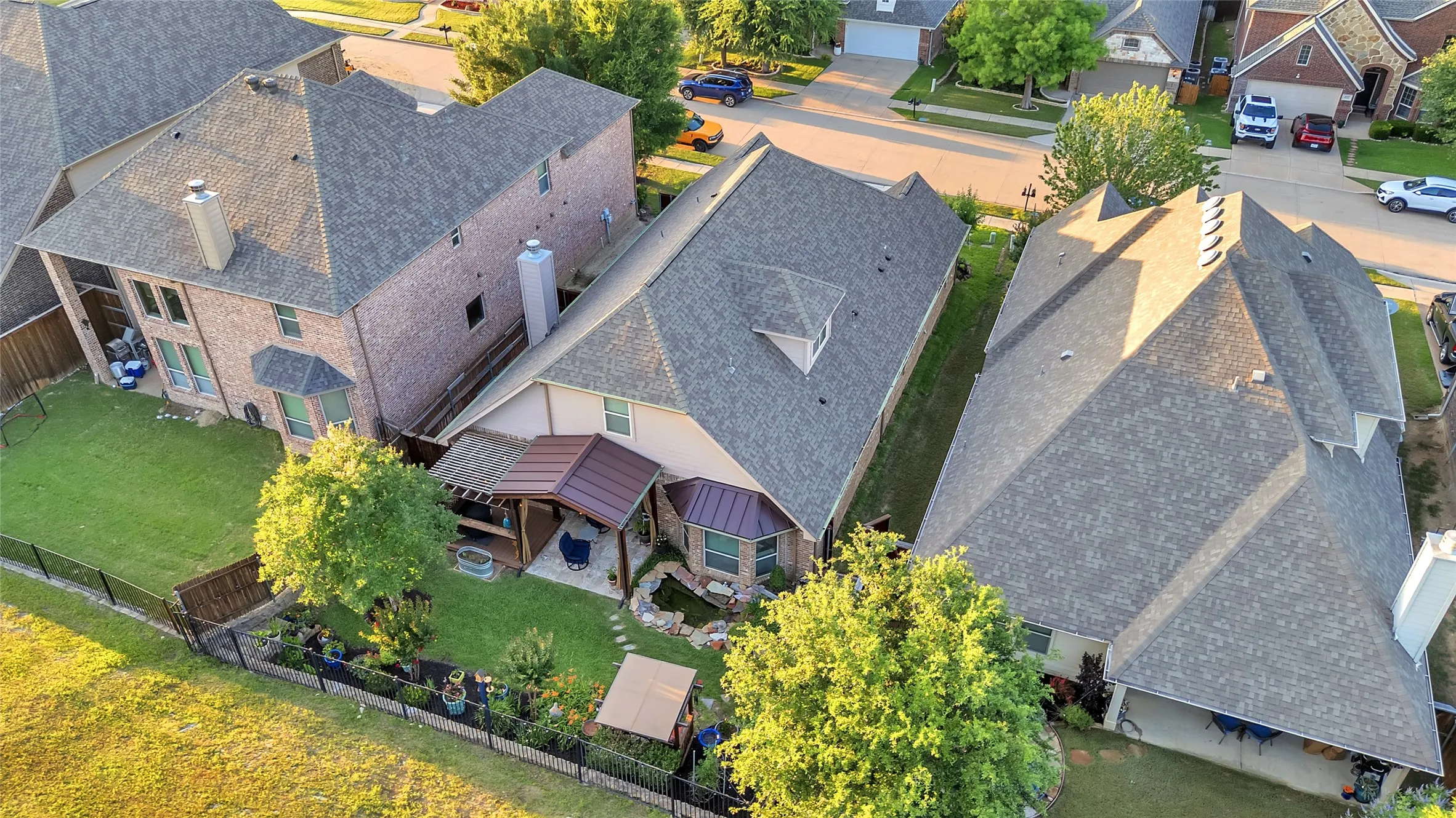 Single Family Residence For Sale in Denton County , 4512 Seventeen Lakes Court, Fort Worth, Texas 76262, 4 Bedroom, 3 Bathroom, 2 Garage spaces, 2,714 Sqft, built in 2014, mls#21336856, Real Estate Agent in Fort Worth, Homes For Sale in Denton county, Homes For Sale in Fort Worth, Realtor in Fort Worth Texas, Real Estate Brokerage Independent Realty Texas, Luminita Cordes Realtor