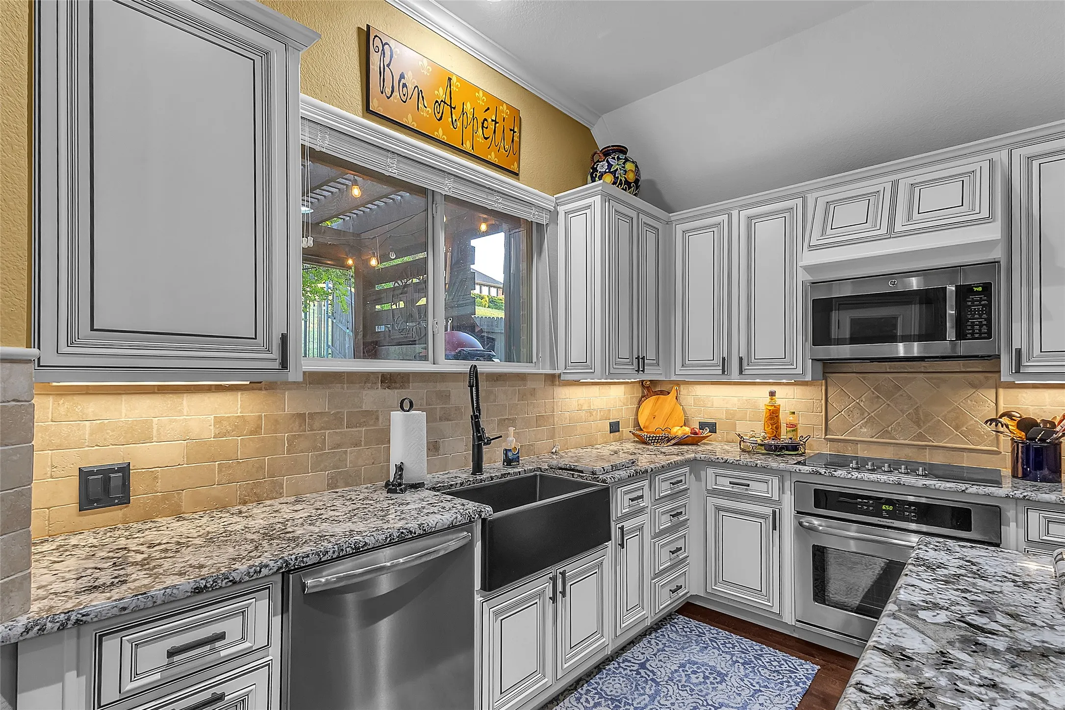 Single Family Residence For Sale in Denton County , 4512 Seventeen Lakes Court, Fort Worth, Texas 76262, 4 Bedroom, 3 Bathroom, 2 Garage spaces, 2,714 Sqft, built in 2014, mls#21336856, Real Estate Agent in Fort Worth, Homes For Sale in Denton county, Homes For Sale in Fort Worth, Realtor in Fort Worth Texas, Real Estate Brokerage Independent Realty Texas, Luminita Cordes Realtor