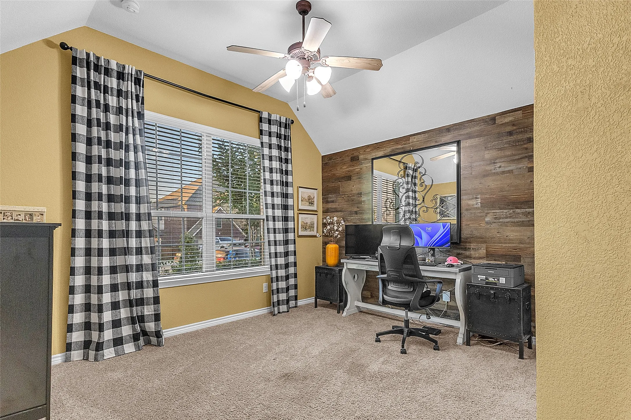 Single Family Residence For Sale in Denton County , 4512 Seventeen Lakes Court, Fort Worth, Texas 76262, 4 Bedroom, 3 Bathroom, 2 Garage spaces, 2,714 Sqft, built in 2014, mls#21336856, Real Estate Agent in Fort Worth, Homes For Sale in Denton county, Homes For Sale in Fort Worth, Realtor in Fort Worth Texas, Real Estate Brokerage Independent Realty Texas, Luminita Cordes Realtor