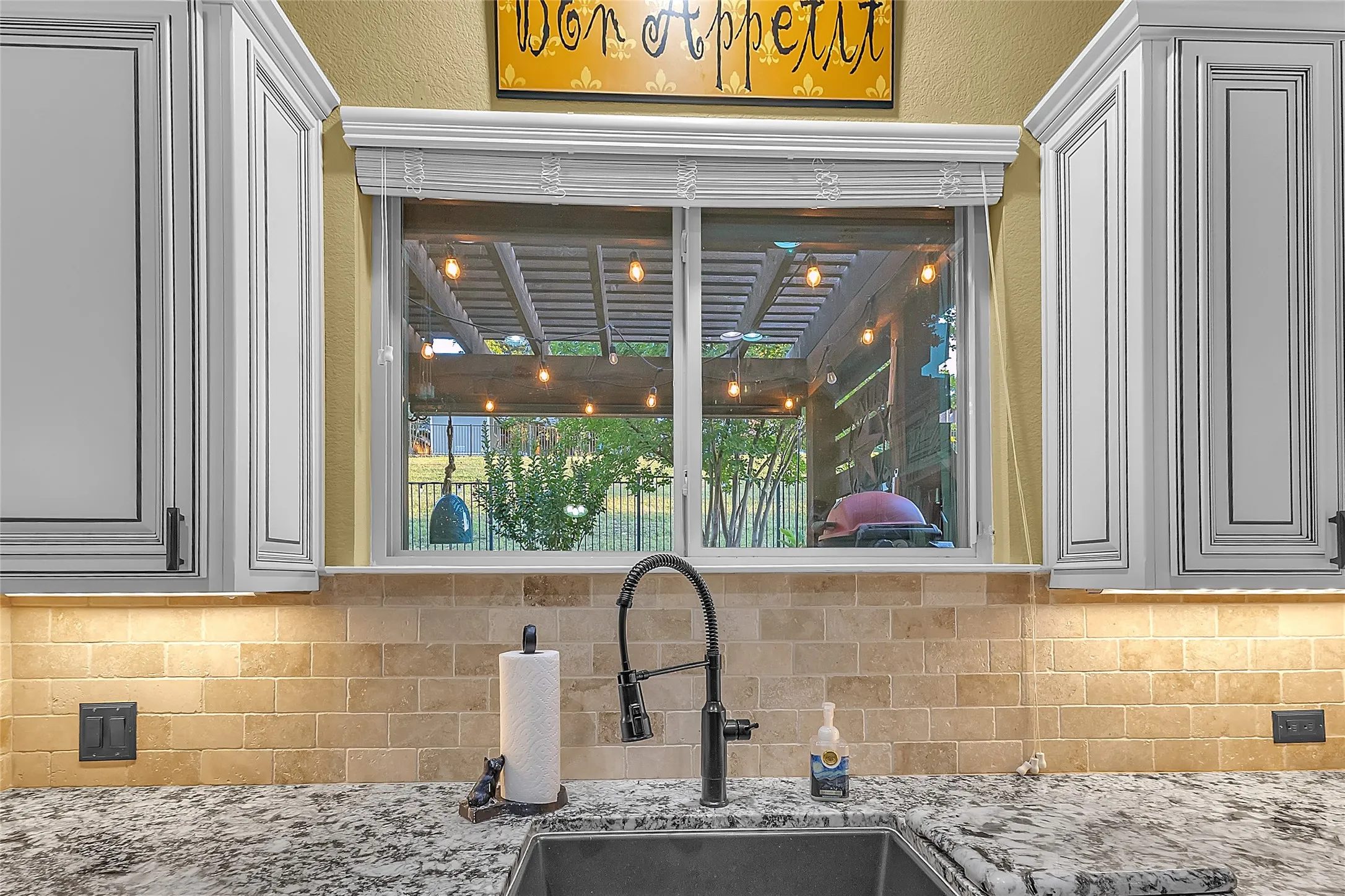 Single Family Residence For Sale in Denton County , 4512 Seventeen Lakes Court, Fort Worth, Texas 76262, 4 Bedroom, 3 Bathroom, 2 Garage spaces, 2,714 Sqft, built in 2014, mls#21336856, Real Estate Agent in Fort Worth, Homes For Sale in Denton county, Homes For Sale in Fort Worth, Realtor in Fort Worth Texas, Real Estate Brokerage Independent Realty Texas, Luminita Cordes Realtor
