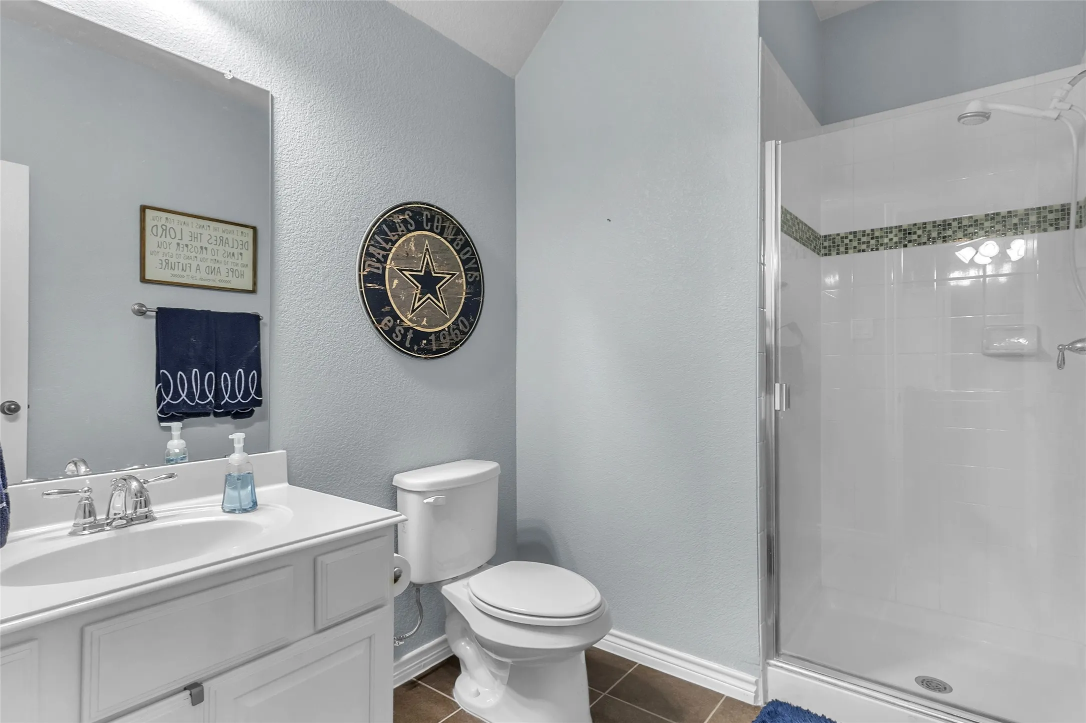 Single Family Residence For Sale in Denton County , 4512 Seventeen Lakes Court, Fort Worth, Texas 76262, 4 Bedroom, 3 Bathroom, 2 Garage spaces, 2,714 Sqft, built in 2014, mls#21336856, Real Estate Agent in Fort Worth, Homes For Sale in Denton county, Homes For Sale in Fort Worth, Realtor in Fort Worth Texas, Real Estate Brokerage Independent Realty Texas, Luminita Cordes Realtor