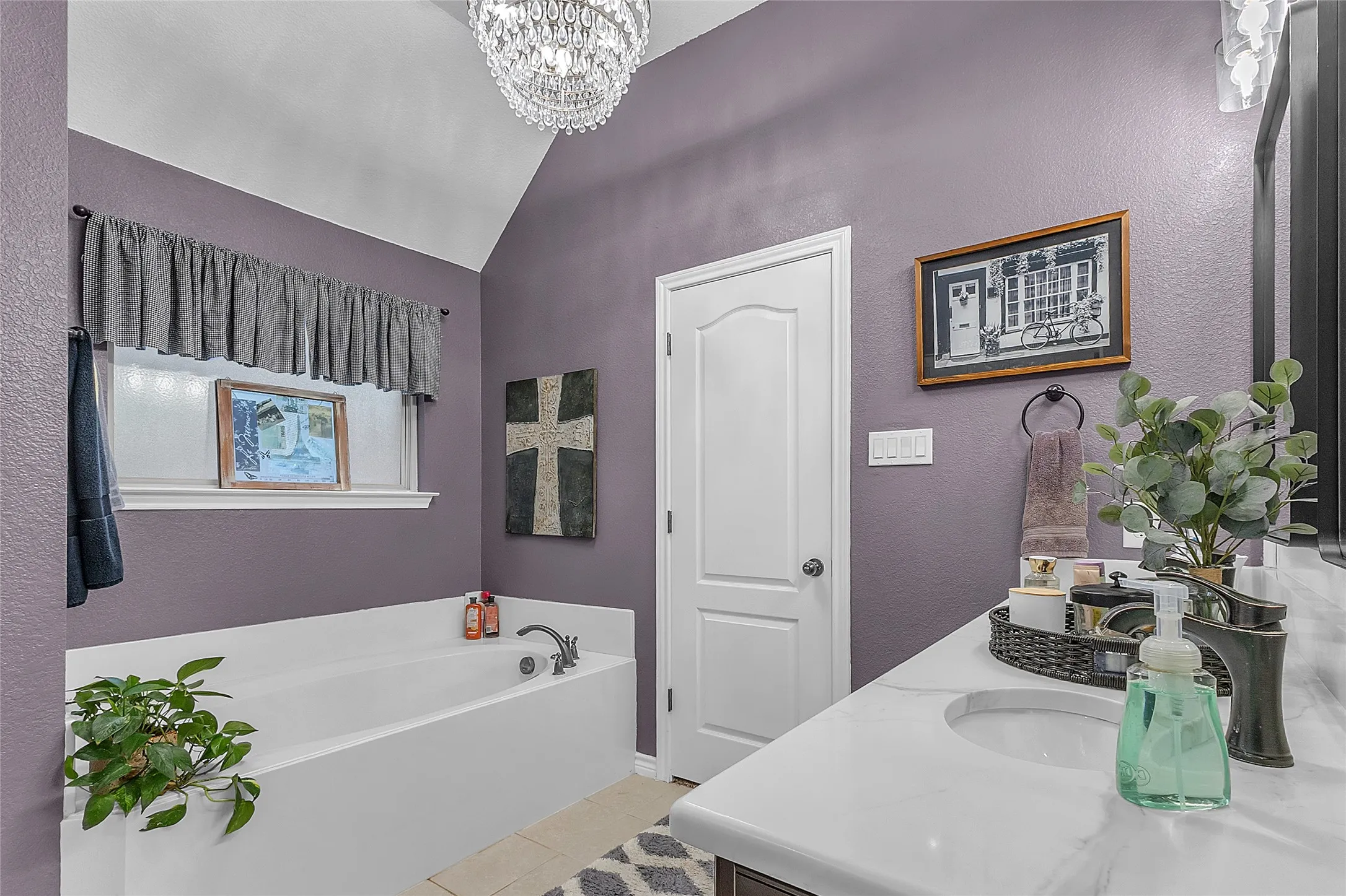 Single Family Residence For Sale in Denton County , 4512 Seventeen Lakes Court, Fort Worth, Texas 76262, 4 Bedroom, 3 Bathroom, 2 Garage spaces, 2,714 Sqft, built in 2014, mls#21336856, Real Estate Agent in Fort Worth, Homes For Sale in Denton county, Homes For Sale in Fort Worth, Realtor in Fort Worth Texas, Real Estate Brokerage Independent Realty Texas, Luminita Cordes Realtor