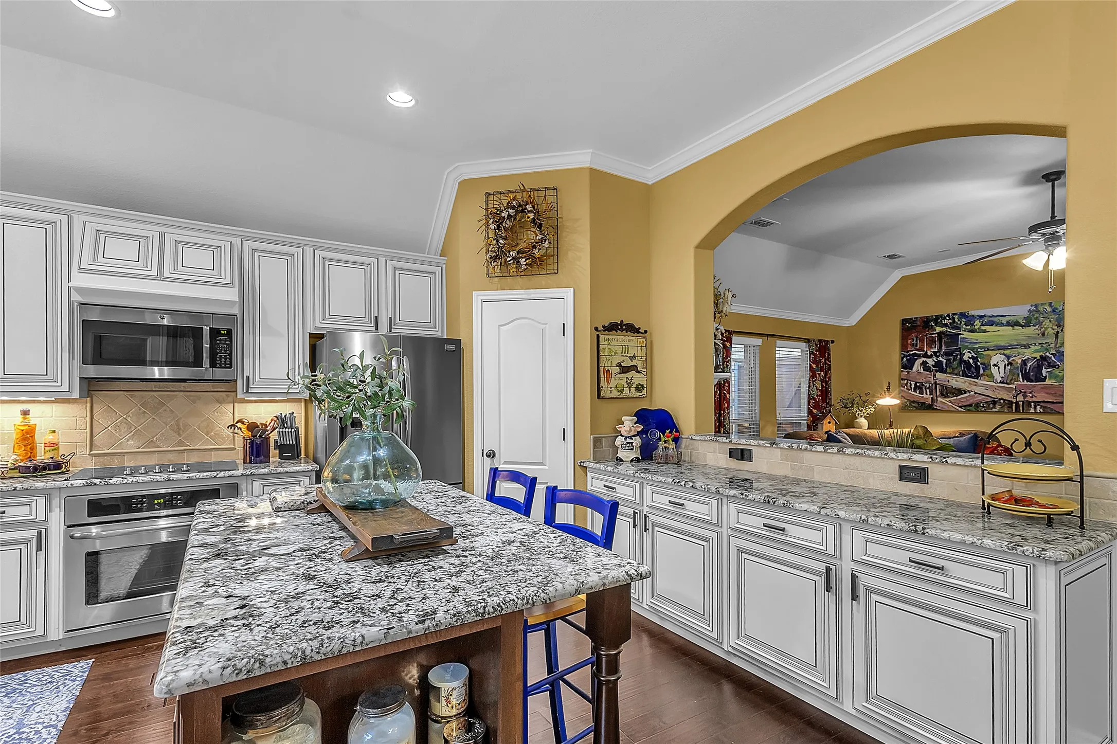 Single Family Residence For Sale in Denton County , 4512 Seventeen Lakes Court, Fort Worth, Texas 76262, 4 Bedroom, 3 Bathroom, 2 Garage spaces, 2,714 Sqft, built in 2014, mls#21336856, Real Estate Agent in Fort Worth, Homes For Sale in Denton county, Homes For Sale in Fort Worth, Realtor in Fort Worth Texas, Real Estate Brokerage Independent Realty Texas, Luminita Cordes Realtor