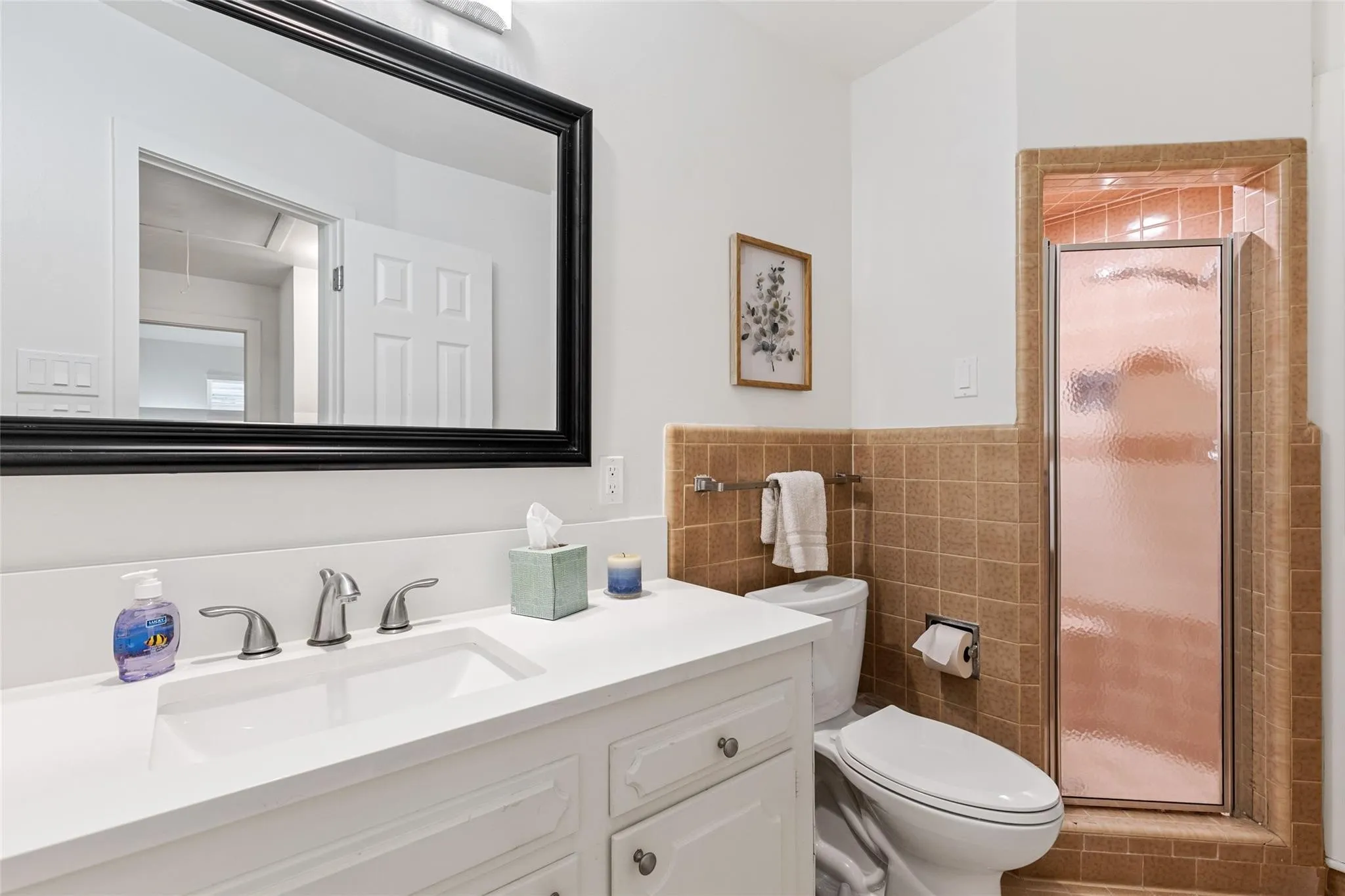 Duplex For Rent in Dallas County , 3545 Northwest Parkway, University Park, Texas 75225, 3 Bedroom, 2 Bathroom, Garage spaces, 1,676 Sqft, built in 1960, mls#21328701, Real Estate Agent in University Park, Homes For Rent in Dallas county, Homes For Rent in University Park, Realtor in University Park Texas, Real Estate Brokerage Independent Realty Texas, Luminita Cordes Realtor
