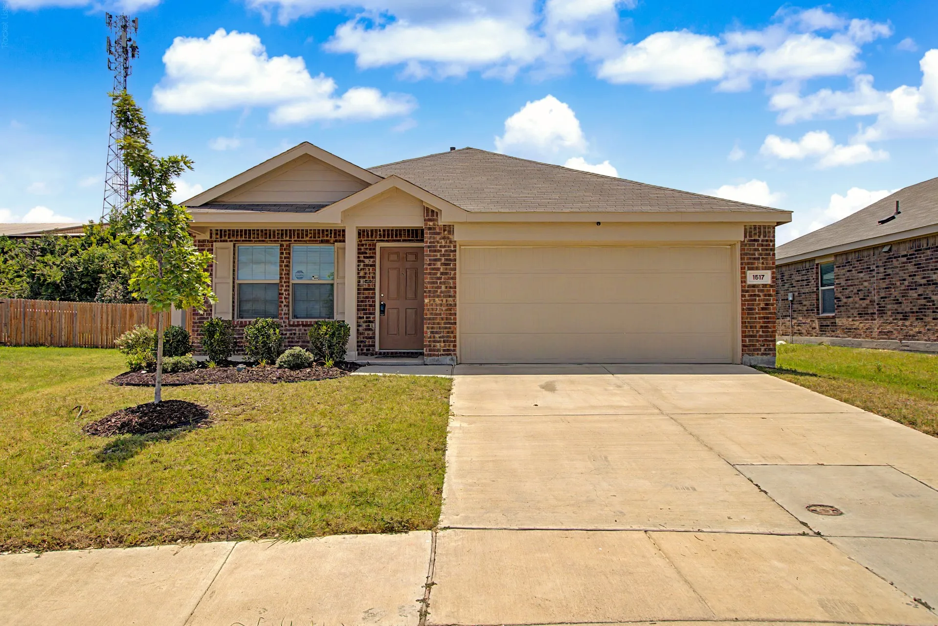 Single Family Residence For Sale in Dallas County , 1517 Oak Creek Drive, Hutchins, Texas 75141, 3 Bedroom, 2 Bathroom, 2 Garage spaces, 1,520 Sqft, built in 2022, mls#21333058, Real Estate Agent in Hutchins, Homes For Sale in Dallas county, Homes For Sale in Hutchins, Realtor in Hutchins Texas, Real Estate Brokerage Independent Realty Texas, Luminita Cordes Realtor