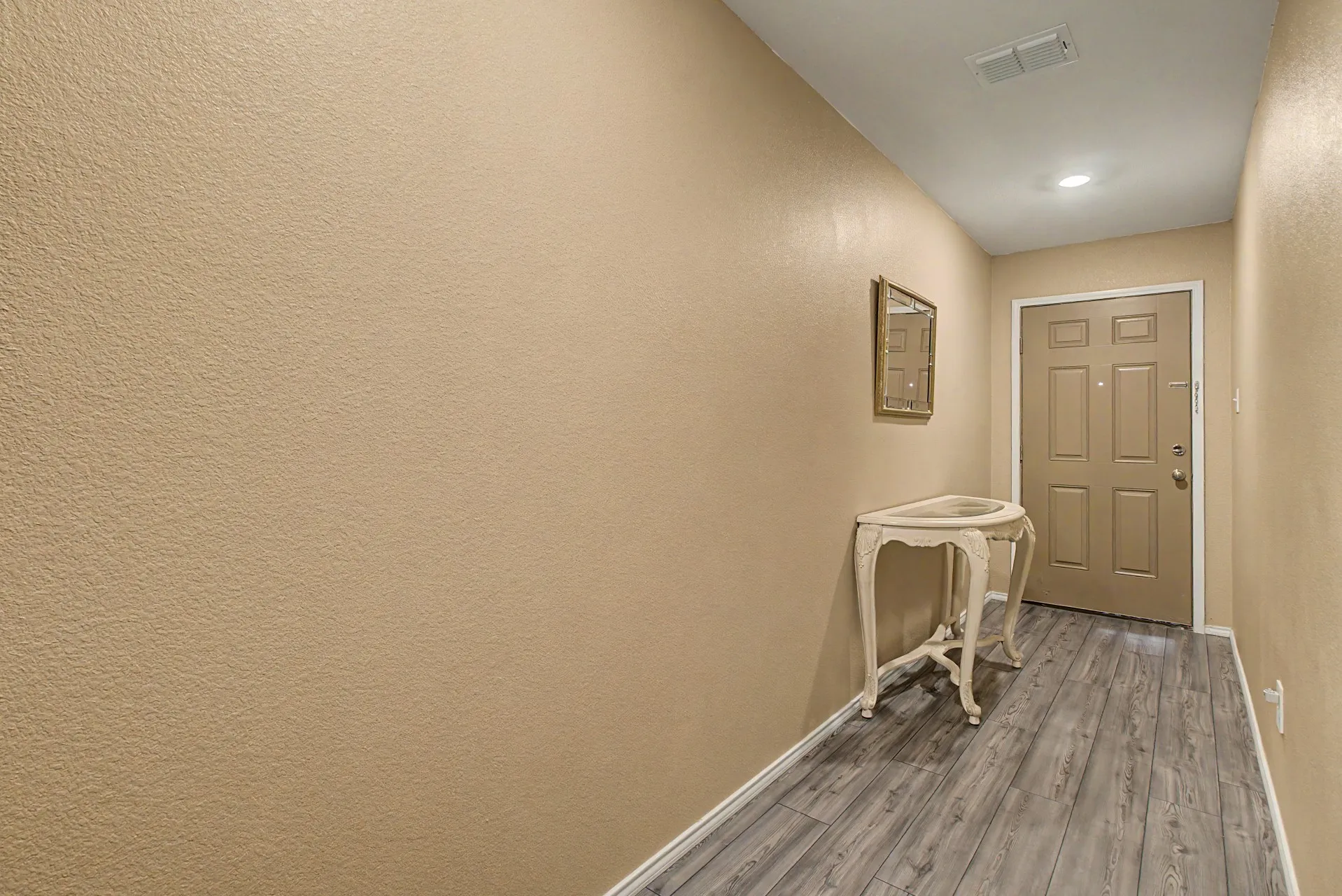 Entry way