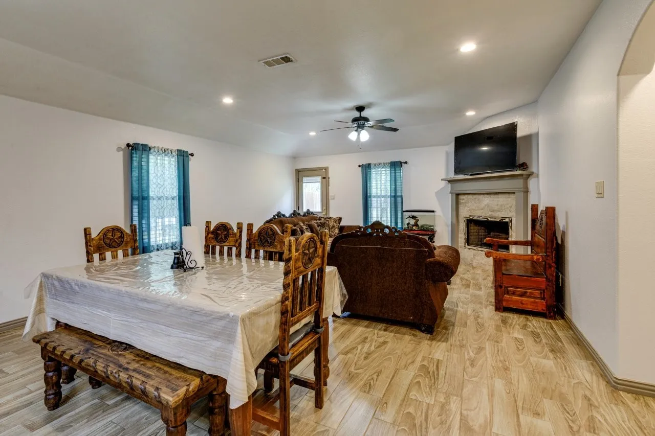 Single Family Residence For Sale in Dallas County , 816 Elmo Drive, Seagoville, Texas 75159, 4 Bedroom, 2 Bathroom, 2 Garage spaces, 1,700 Sqft, built in 2018, mls#21325666, Real Estate Agent in Seagoville, Homes For Sale in Dallas county, Homes For Sale in Seagoville, Realtor in Seagoville Texas, Real Estate Brokerage Independent Realty Texas, Luminita Cordes Realtor