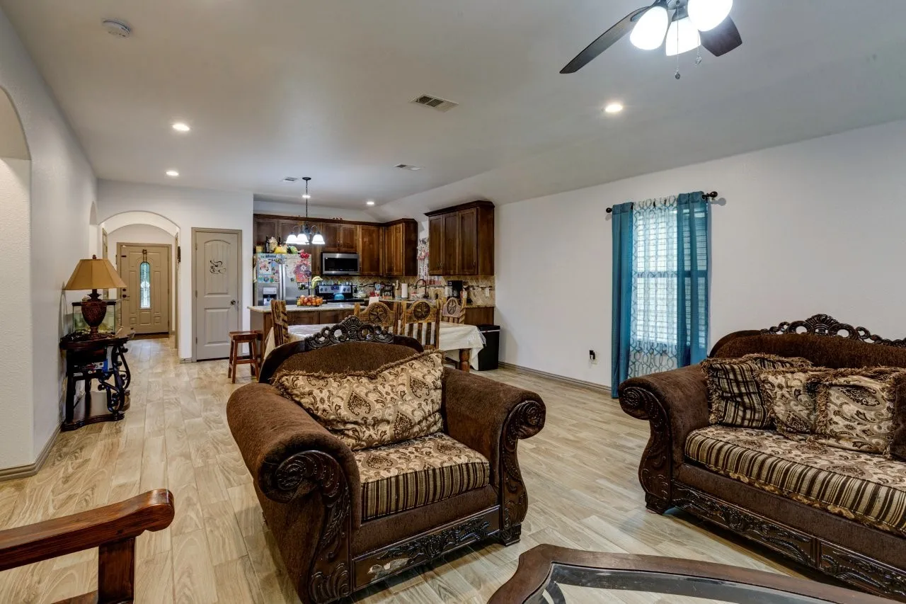 Single Family Residence For Sale in Dallas County , 816 Elmo Drive, Seagoville, Texas 75159, 4 Bedroom, 2 Bathroom, 2 Garage spaces, 1,700 Sqft, built in 2018, mls#21325666, Real Estate Agent in Seagoville, Homes For Sale in Dallas county, Homes For Sale in Seagoville, Realtor in Seagoville Texas, Real Estate Brokerage Independent Realty Texas, Luminita Cordes Realtor