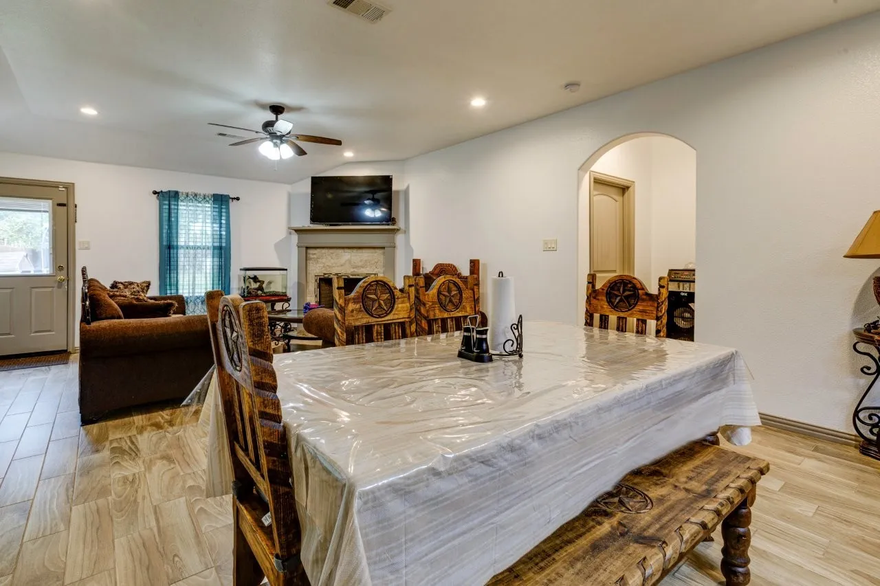 Single Family Residence For Sale in Dallas County , 816 Elmo Drive, Seagoville, Texas 75159, 4 Bedroom, 2 Bathroom, 2 Garage spaces, 1,700 Sqft, built in 2018, mls#21325666, Real Estate Agent in Seagoville, Homes For Sale in Dallas county, Homes For Sale in Seagoville, Realtor in Seagoville Texas, Real Estate Brokerage Independent Realty Texas, Luminita Cordes Realtor