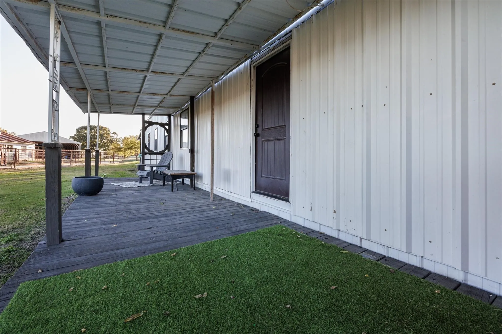Single Family Residence For Sale in Rains County , 765 Rs County Road 3410, Emory, Texas 75440, 5 Bedrooms, 4 Bathrooms, Garage spaces, 2,940 Sqft, built in 2010, Price $839,999, mls#21336867, Real Estate Agent in Emory, Homes For Sale in Rains county, Homes For Sale in Emory, Realtor in Emory Texas, Real Estate Brokerage Independent Realty Texas, Luminita Cordes Realtor
