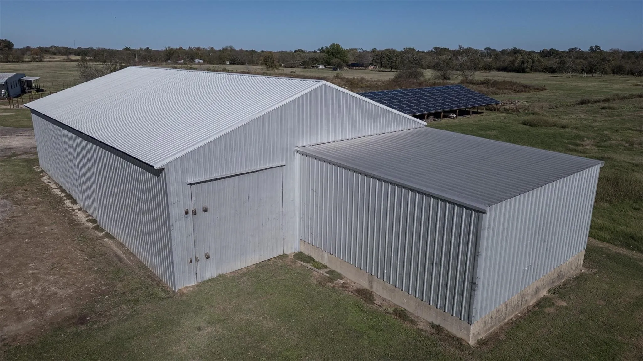 Single Family Residence For Sale in Rains County , 765 Rs County Road 3410, Emory, Texas 75440, 5 Bedrooms, 4 Bathrooms, Garage spaces, 2,940 Sqft, built in 2010, Price $839,999, mls#21336867, Real Estate Agent in Emory, Homes For Sale in Rains county, Homes For Sale in Emory, Realtor in Emory Texas, Real Estate Brokerage Independent Realty Texas, Luminita Cordes Realtor