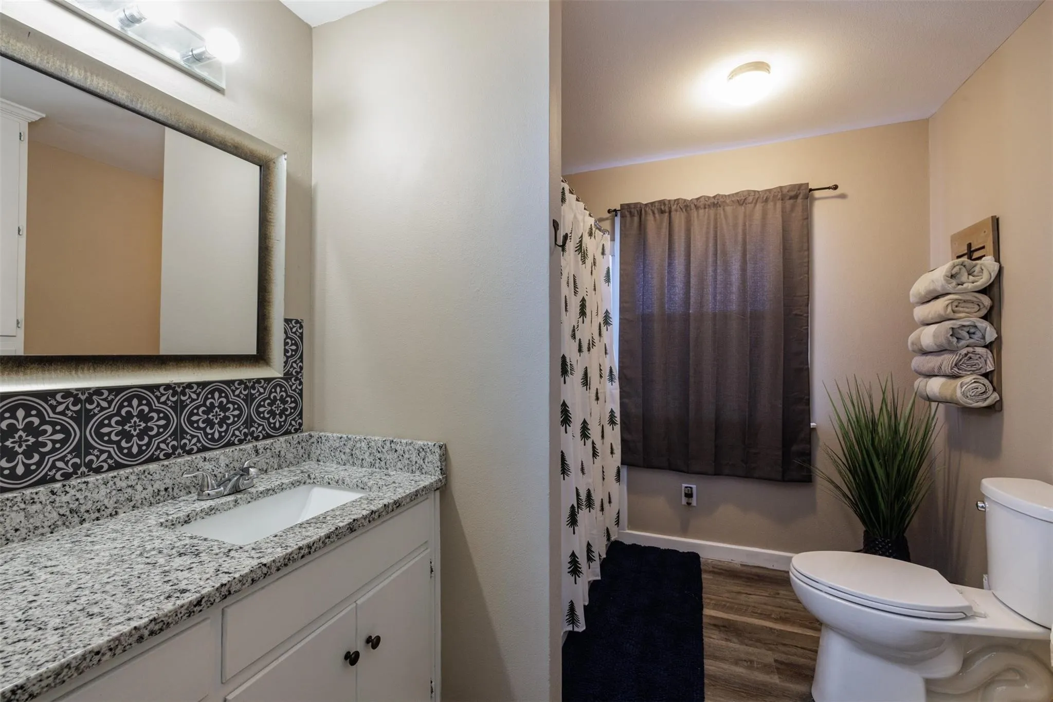 Single Family Residence For Sale in Rains County , 765 Rs County Road 3410, Emory, Texas 75440, 5 Bedrooms, 4 Bathrooms, Garage spaces, 2,940 Sqft, built in 2010, Price $839,999, mls#21336867, Real Estate Agent in Emory, Homes For Sale in Rains county, Homes For Sale in Emory, Realtor in Emory Texas, Real Estate Brokerage Independent Realty Texas, Luminita Cordes Realtor