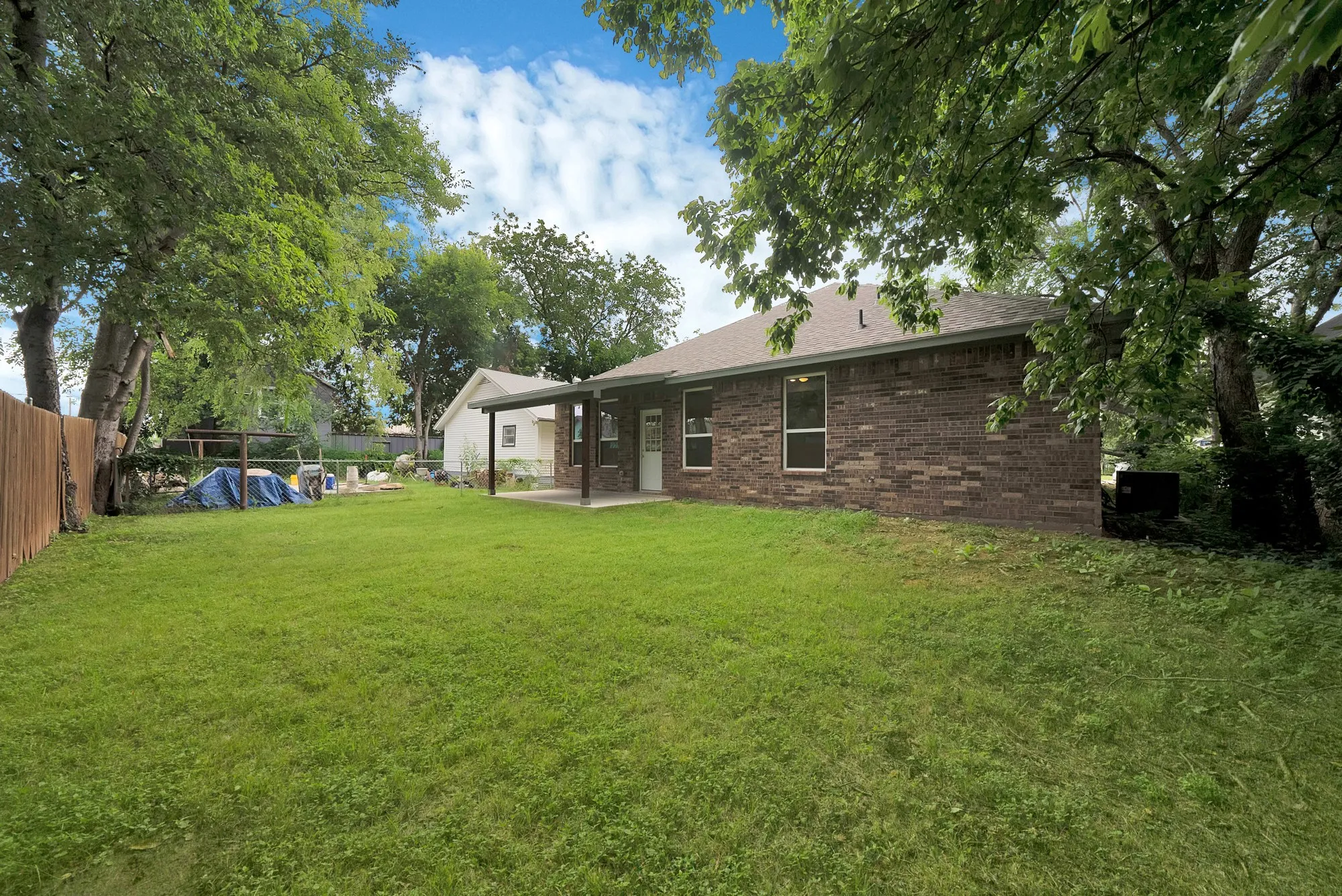 Single Family Residence For Sale in Johnson County , 407 E Willingham Street, Cleburne, Texas 76031, 3 Bedroom, 2 Bathroom, 2 Garage spaces, 2,200 Sqft, built in 2025, mls#21336890, Real Estate Agent in Cleburne, Homes For Sale in Johnson county, Homes For Sale in Cleburne, Realtor in Cleburne Texas, Real Estate Brokerage Independent Realty Texas, Luminita Cordes Realtor