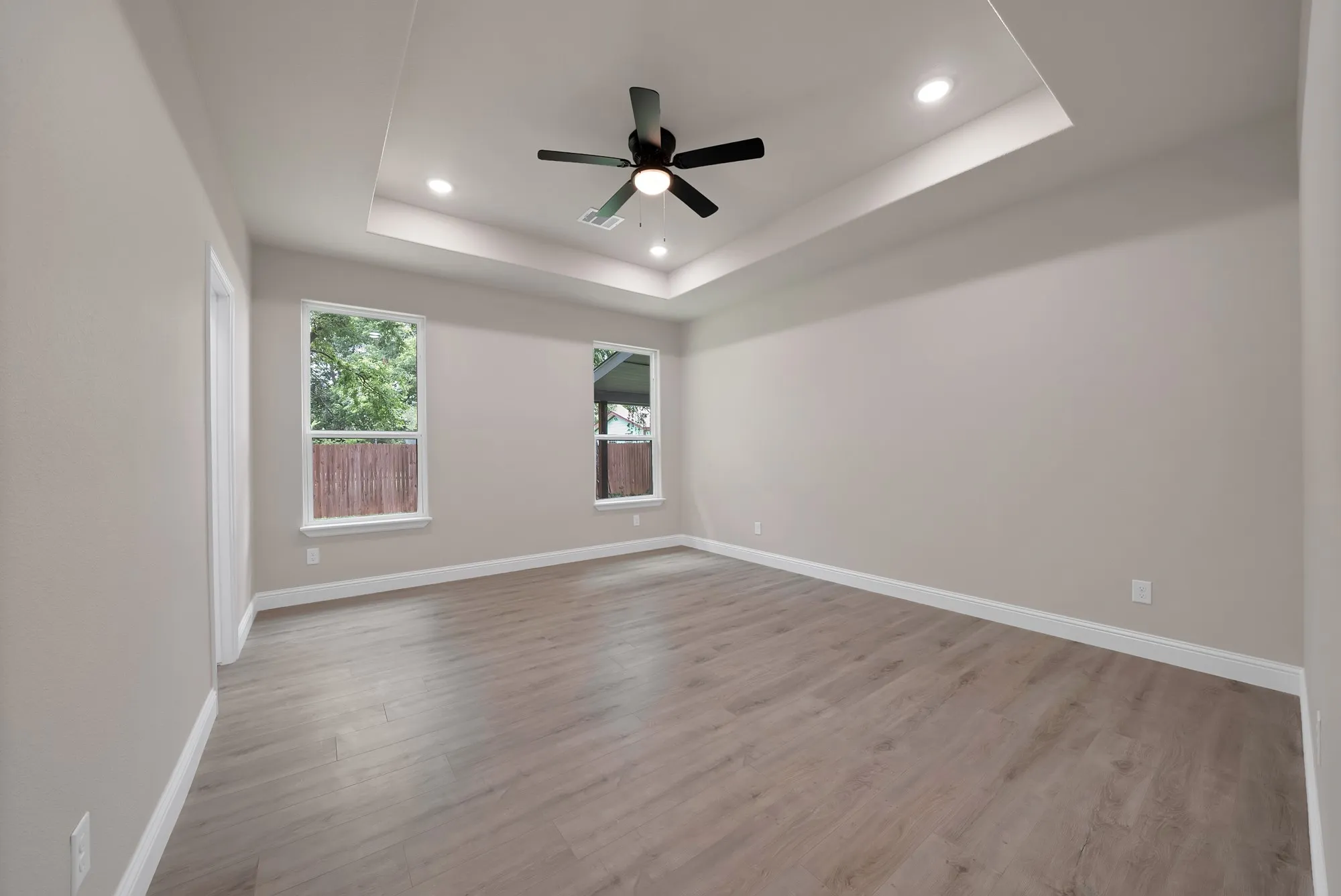 Single Family Residence For Sale in Johnson County , 407 E Willingham Street, Cleburne, Texas 76031, 3 Bedroom, 2 Bathroom, 2 Garage spaces, 2,200 Sqft, built in 2025, mls#21336890, Real Estate Agent in Cleburne, Homes For Sale in Johnson county, Homes For Sale in Cleburne, Realtor in Cleburne Texas, Real Estate Brokerage Independent Realty Texas, Luminita Cordes Realtor