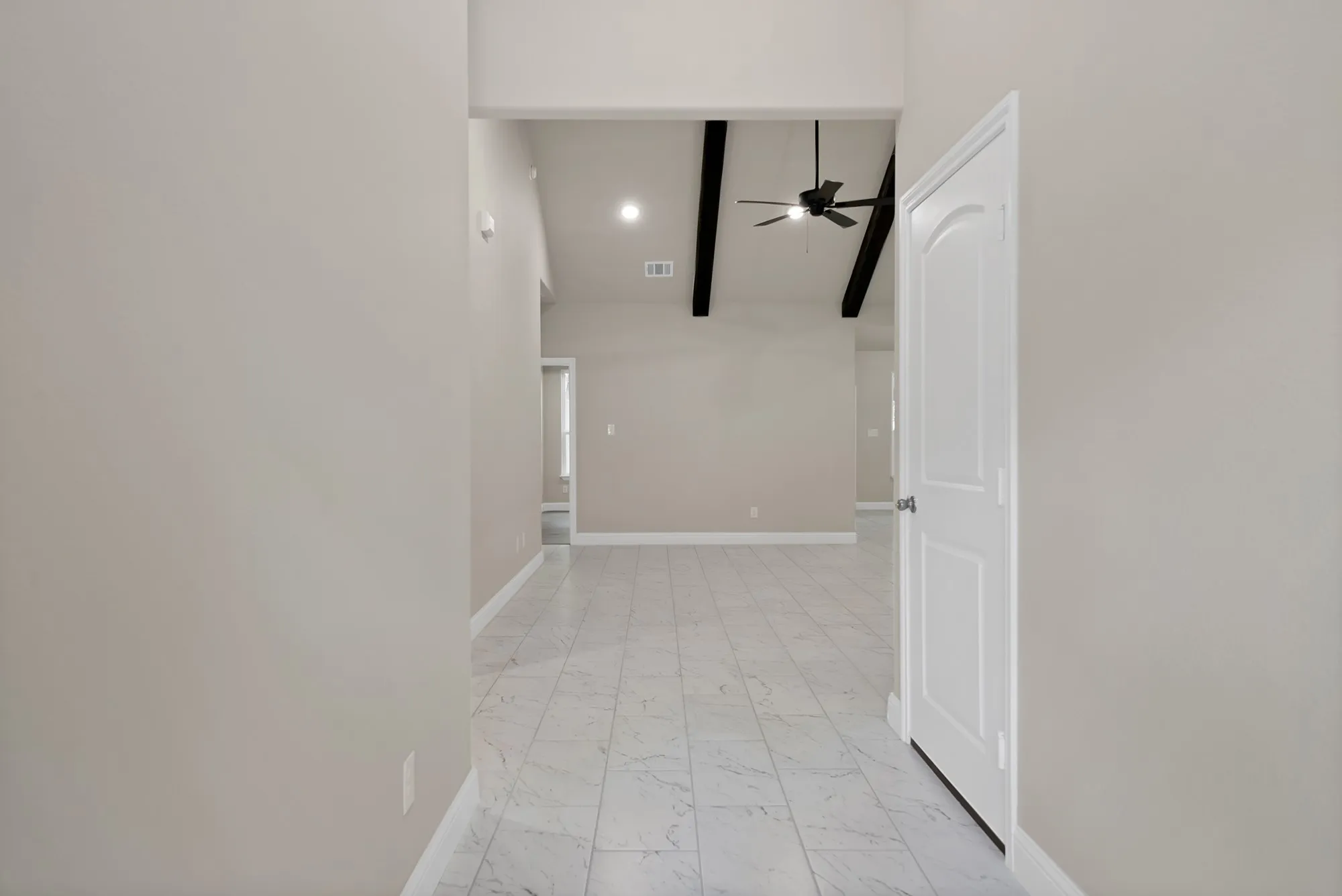 Single Family Residence For Sale in Johnson County , 407 E Willingham Street, Cleburne, Texas 76031, 3 Bedroom, 2 Bathroom, 2 Garage spaces, 2,200 Sqft, built in 2025, mls#21336890, Real Estate Agent in Cleburne, Homes For Sale in Johnson county, Homes For Sale in Cleburne, Realtor in Cleburne Texas, Real Estate Brokerage Independent Realty Texas, Luminita Cordes Realtor