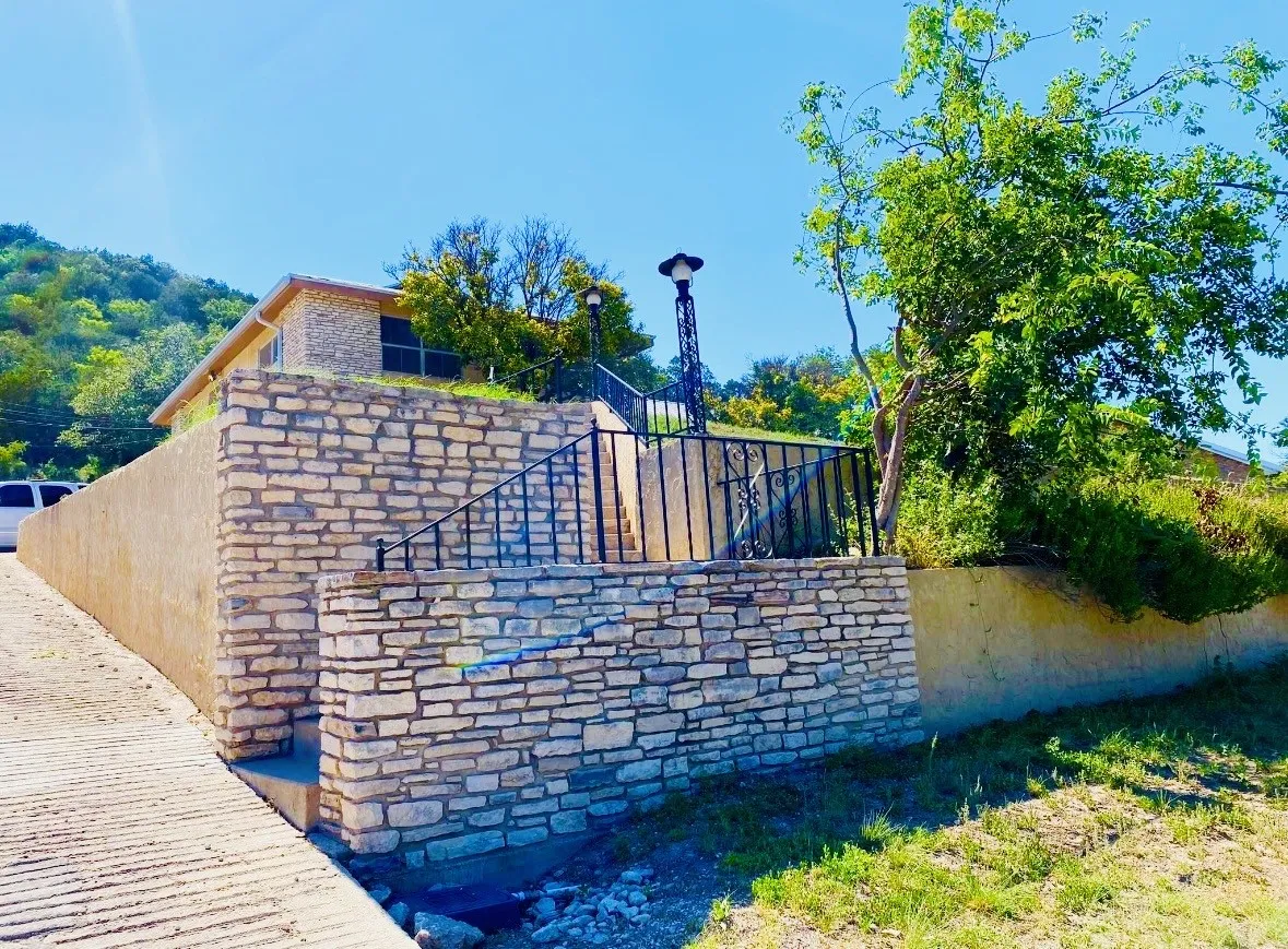 Single Family Residence For Sale in Kimble County , 120 Bluebonnet Drive, Junction, Texas 76849, 4 Bedroom, 3 Bathroom, 2 Garage spaces, 3,162 Sqft, built in 1957, mls#21335816, Real Estate Agent in Junction, Homes For Sale in Kimble county, Homes For Sale in Junction, Realtor in Junction Texas, Real Estate Brokerage Independent Realty Texas, Luminita Cordes Realtor