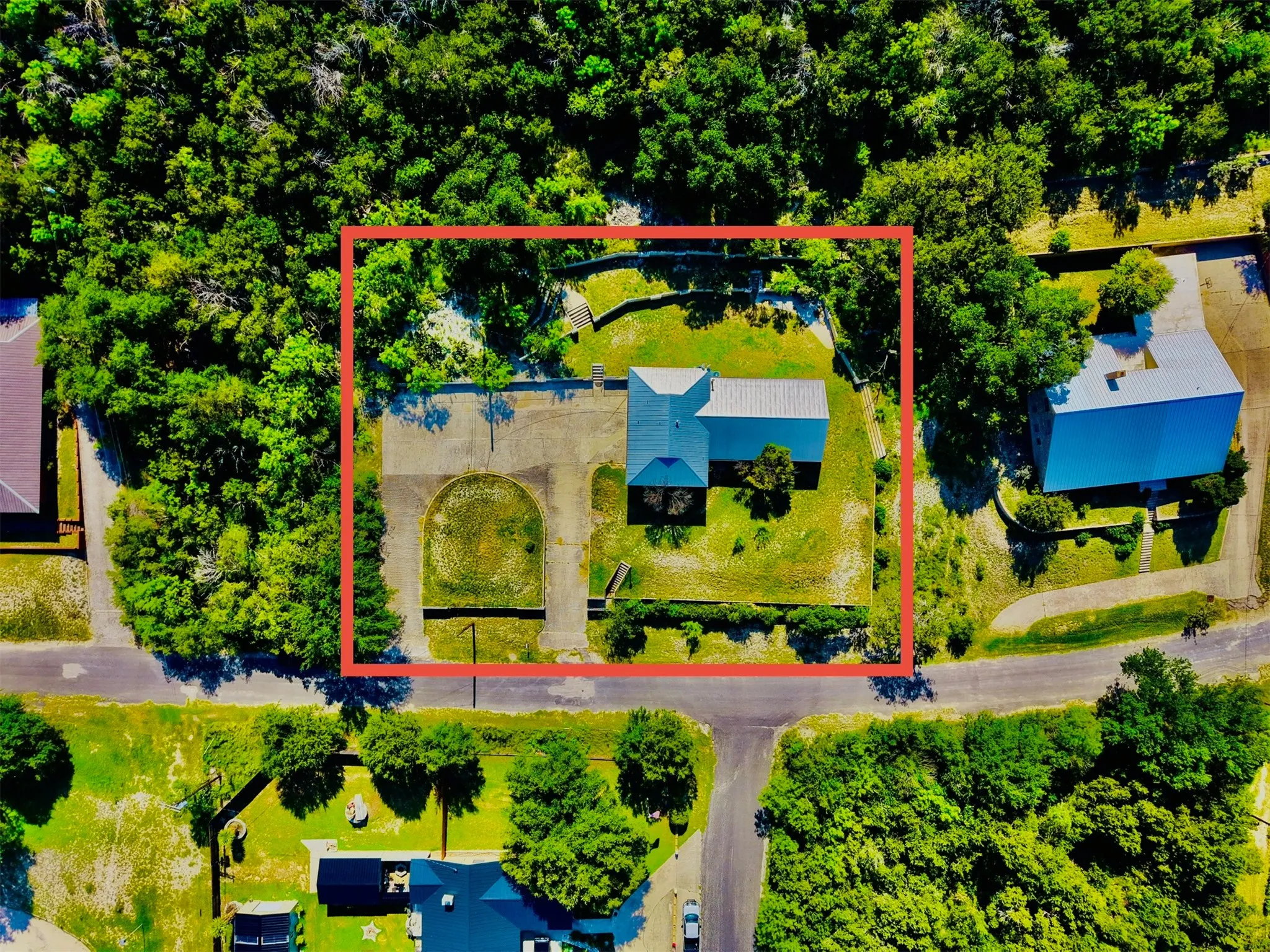 Single Family Residence For Sale in Kimble County , 120 Bluebonnet Drive, Junction, Texas 76849, 4 Bedroom, 3 Bathroom, 2 Garage spaces, 3,162 Sqft, built in 1957, mls#21335816, Real Estate Agent in Junction, Homes For Sale in Kimble county, Homes For Sale in Junction, Realtor in Junction Texas, Real Estate Brokerage Independent Realty Texas, Luminita Cordes Realtor