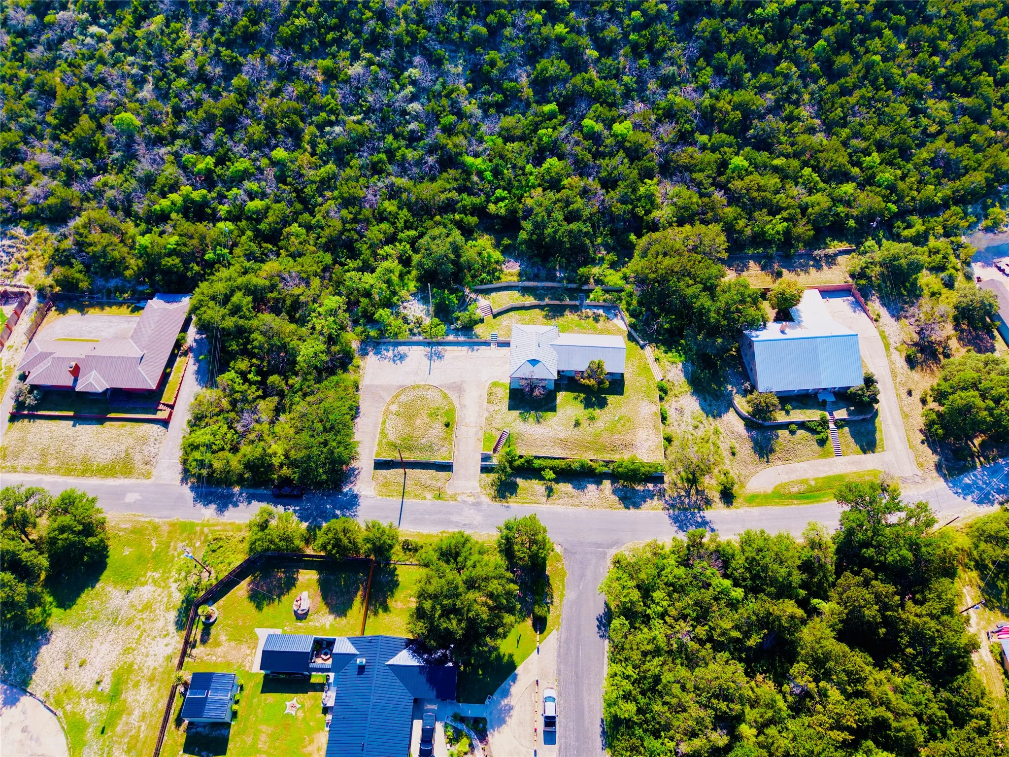 Single Family Residence For Sale in Kimble County , 120 Bluebonnet Drive, Junction, Texas 76849, 4 Bedroom, 3 Bathroom, 2 Garage spaces, 3,162 Sqft, built in 1957, mls#21335816, Real Estate Agent in Junction, Homes For Sale in Kimble county, Homes For Sale in Junction, Realtor in Junction Texas, Real Estate Brokerage Independent Realty Texas, Luminita Cordes Realtor