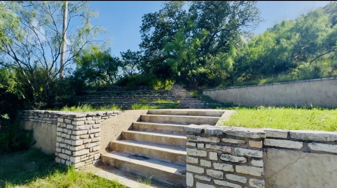 Single Family Residence For Sale in Kimble County , 120 Bluebonnet Drive, Junction, Texas 76849, 4 Bedroom, 3 Bathroom, 2 Garage spaces, 3,162 Sqft, built in 1957, mls#21335816, Real Estate Agent in Junction, Homes For Sale in Kimble county, Homes For Sale in Junction, Realtor in Junction Texas, Real Estate Brokerage Independent Realty Texas, Luminita Cordes Realtor