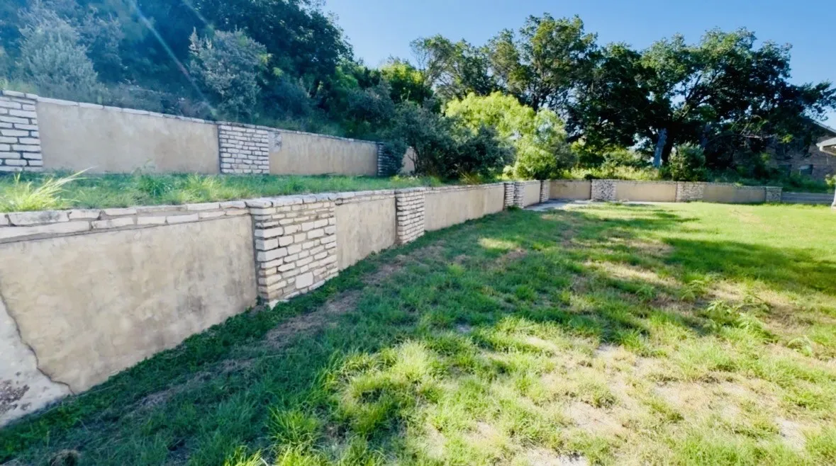 Single Family Residence For Sale in Kimble County , 120 Bluebonnet Drive, Junction, Texas 76849, 4 Bedroom, 3 Bathroom, 2 Garage spaces, 3,162 Sqft, built in 1957, mls#21335816, Real Estate Agent in Junction, Homes For Sale in Kimble county, Homes For Sale in Junction, Realtor in Junction Texas, Real Estate Brokerage Independent Realty Texas, Luminita Cordes Realtor