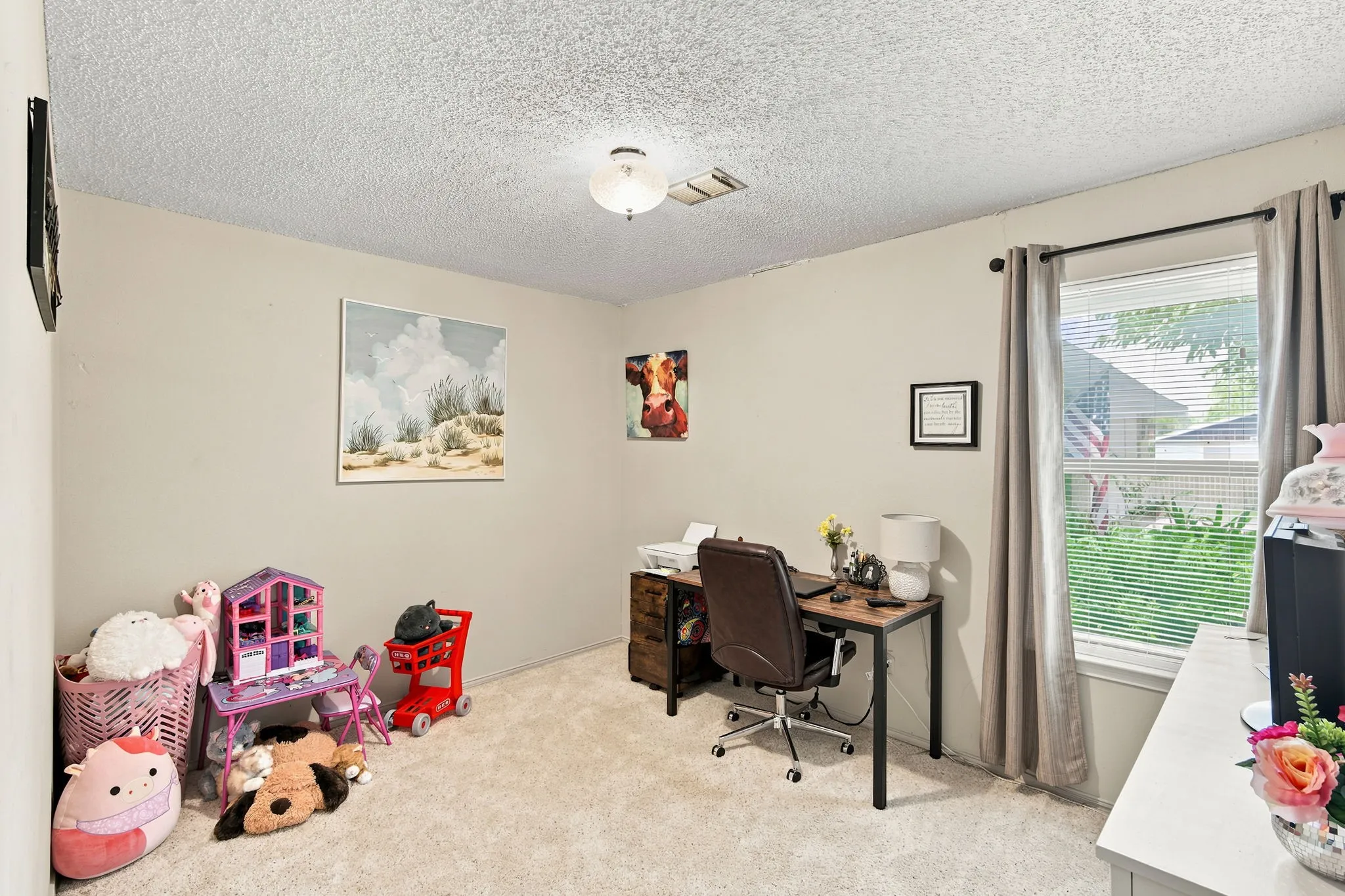 Single Family Residence For Sale in Ellis County , 1215 Butcher Road, Waxahachie, Texas 75165, 3 Bedroom, 2 Bathroom, 2 Garage spaces, 1,638 Sqft, built in 1983, Price $335,000, mls#21335915, Real Estate Agent in Waxahachie, Homes For Sale in Ellis county, Homes For Sale in Waxahachie, Realtor in Waxahachie Texas, Real Estate Brokerage Independent Realty Texas, Luminita Cordes Realtor
