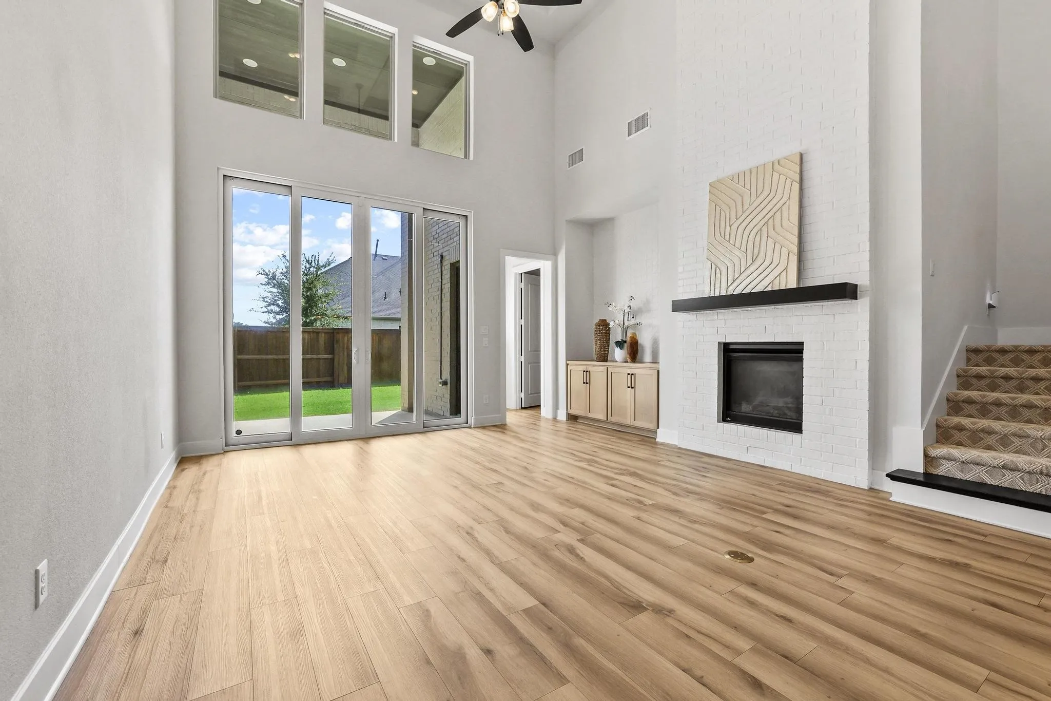Single Family Residence For Sale in Denton County , 4211 Walnut Grove Lane, Prosper, Texas 75078, 4 Bedroom, 5 Bathroom, 3 Garage spaces, 3,451 Sqft, built in 2021, mls#21327973, Real Estate Agent in Prosper, Homes For Sale in Denton county, Homes For Sale in Prosper, Realtor in Prosper Texas, Real Estate Brokerage Independent Realty Texas, Luminita Cordes Realtor