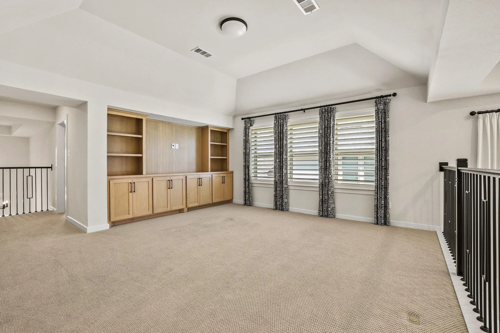 Single Family Residence For Sale in Denton County , 4211 Walnut Grove Lane, Prosper, Texas 75078, 4 Bedroom, 5 Bathroom, 3 Garage spaces, 3,451 Sqft, built in 2021, mls#21327973, Real Estate Agent in Prosper, Homes For Sale in Denton county, Homes For Sale in Prosper, Realtor in Prosper Texas, Real Estate Brokerage Independent Realty Texas, Luminita Cordes Realtor
