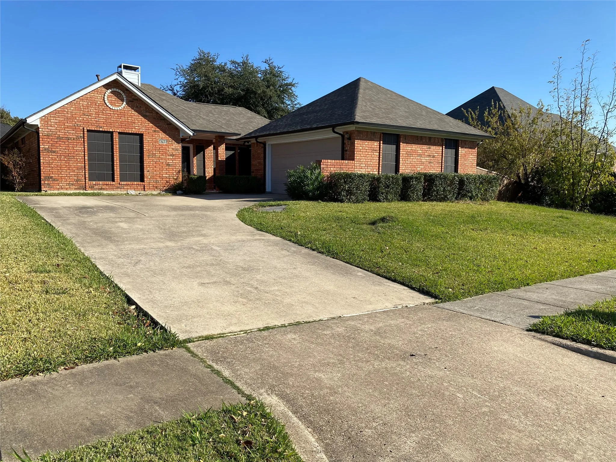 Single Family Residence For Rent in Dallas County , 4744 Montego Bay Drive, Irving, Texas 75038, 3 Bedroom, 2 Bathroom, 2 Garage spaces, 1,788 Sqft, built in 1985, mls#21336911, Real Estate Agent in Irving, Homes For Rent in Dallas county, Homes For Rent in Irving, Realtor in Irving Texas, Real Estate Brokerage Independent Realty Texas, Luminita Cordes Realtor
