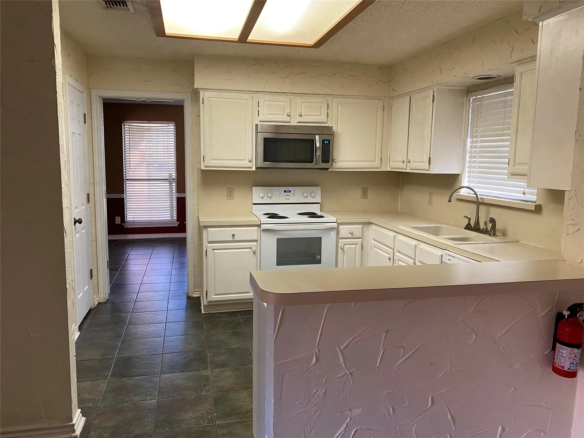 Single Family Residence For Rent in Dallas County , 4744 Montego Bay Drive, Irving, Texas 75038, 3 Bedroom, 2 Bathroom, 2 Garage spaces, 1,788 Sqft, built in 1985, mls#21336911, Real Estate Agent in Irving, Homes For Rent in Dallas county, Homes For Rent in Irving, Realtor in Irving Texas, Real Estate Brokerage Independent Realty Texas, Luminita Cordes Realtor