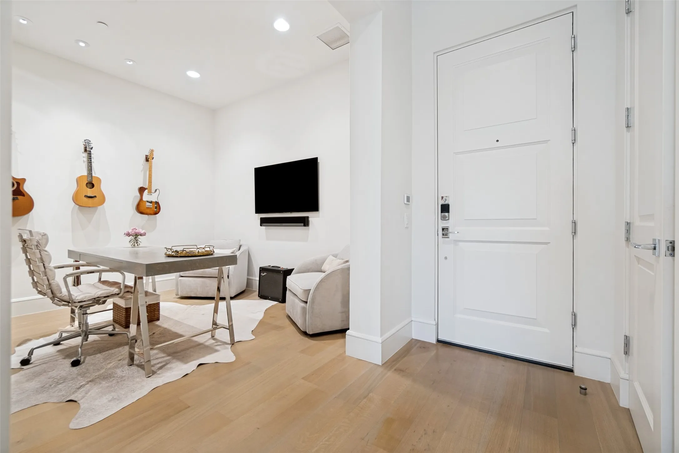 Condominium For Sale in Dallas County , 4502 Abbott Avenue 317, Highland Park, Texas 75205, 2 Bedroom, 3 Bathroom, 3 Garage spaces, 2,208 Sqft, built in 2015, mls#21336570, Real Estate Agent in Highland Park, Homes For Sale in Dallas county, Homes For Sale in Highland Park, Realtor in Highland Park Texas, Real Estate Brokerage Independent Realty Texas, Luminita Cordes Realtor