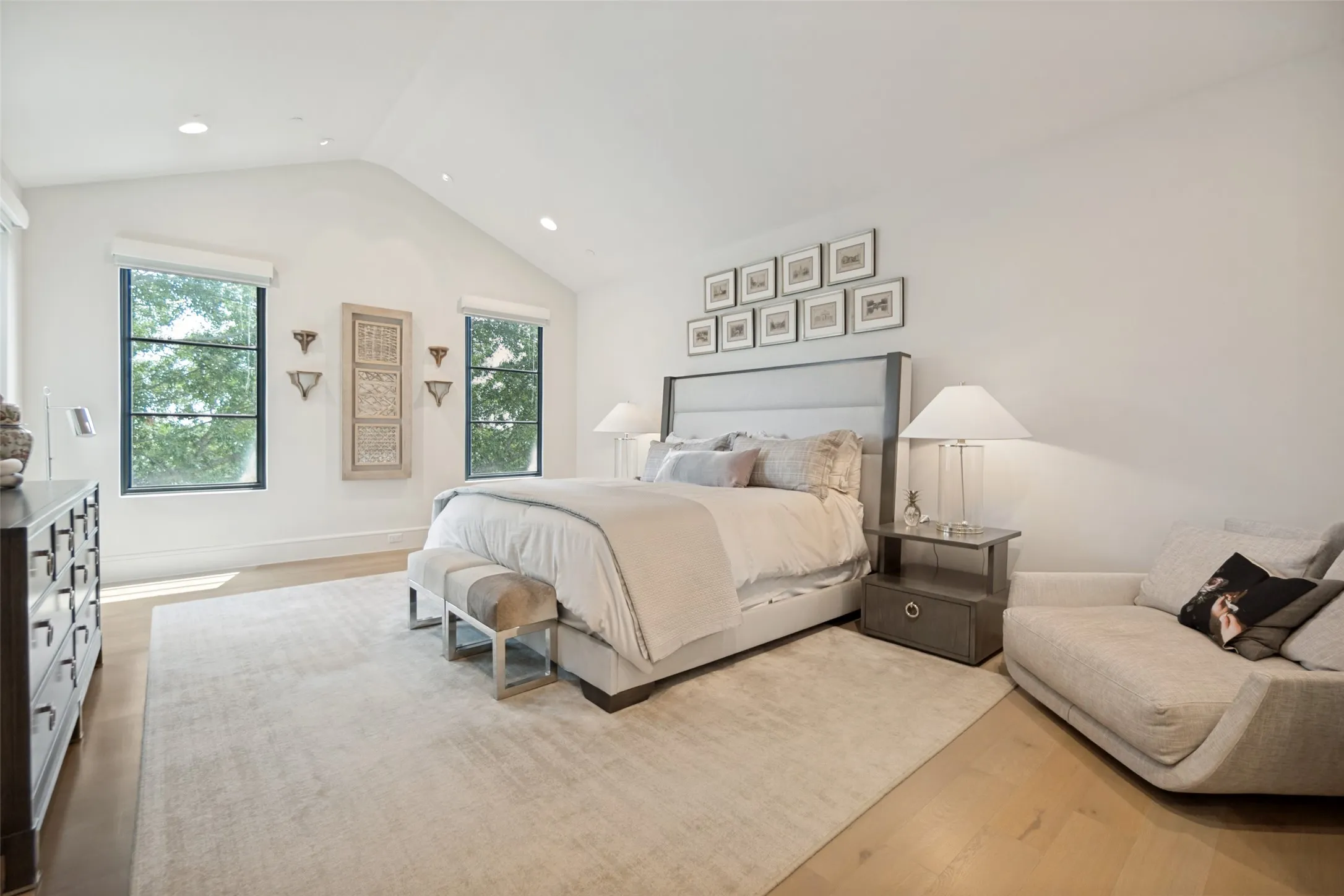 Condominium For Sale in Dallas County , 4502 Abbott Avenue 317, Highland Park, Texas 75205, 2 Bedroom, 3 Bathroom, 3 Garage spaces, 2,208 Sqft, built in 2015, mls#21336570, Real Estate Agent in Highland Park, Homes For Sale in Dallas county, Homes For Sale in Highland Park, Realtor in Highland Park Texas, Real Estate Brokerage Independent Realty Texas, Luminita Cordes Realtor