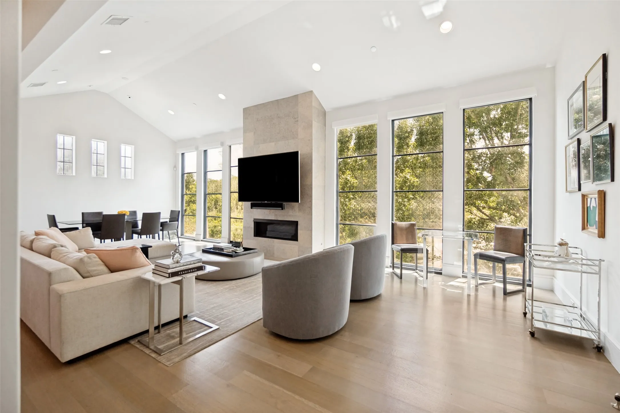 Condominium For Sale in Dallas County , 4502 Abbott Avenue 317, Highland Park, Texas 75205, 2 Bedroom, 3 Bathroom, 3 Garage spaces, 2,208 Sqft, built in 2015, mls#21336570, Real Estate Agent in Highland Park, Homes For Sale in Dallas county, Homes For Sale in Highland Park, Realtor in Highland Park Texas, Real Estate Brokerage Independent Realty Texas, Luminita Cordes Realtor