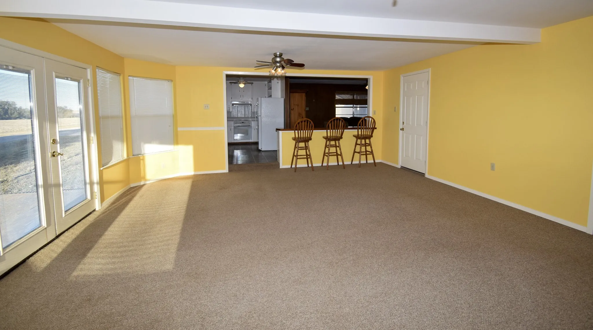 Single Family Residence For Sale in Mc Culloch County , 300 N Shore, Brady, Texas 76825, 2 Bedroom, 1 Bathroom, Garage spaces, 1,404 Sqft, built in 1972, mls#21336834, Real Estate Agent in Brady, Homes For Sale in Mc Culloch county, Homes For Sale in Brady, Realtor in Brady Texas, Real Estate Brokerage Independent Realty Texas, Luminita Cordes Realtor