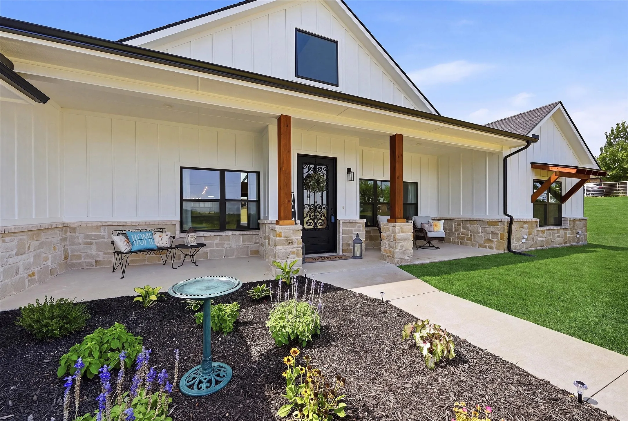 Single Family Residence For Sale in Grayson County , 3657 Harrell Road, Howe, Texas 75459, 4 Bedroom, 3 Bathroom, 2 Garage spaces, 2,485 Sqft, built in 2023, mls#21336094, Real Estate Agent in Howe, Homes For Sale in Grayson county, Homes For Sale in Howe, Realtor in Howe Texas, Real Estate Brokerage Independent Realty Texas, Luminita Cordes Realtor