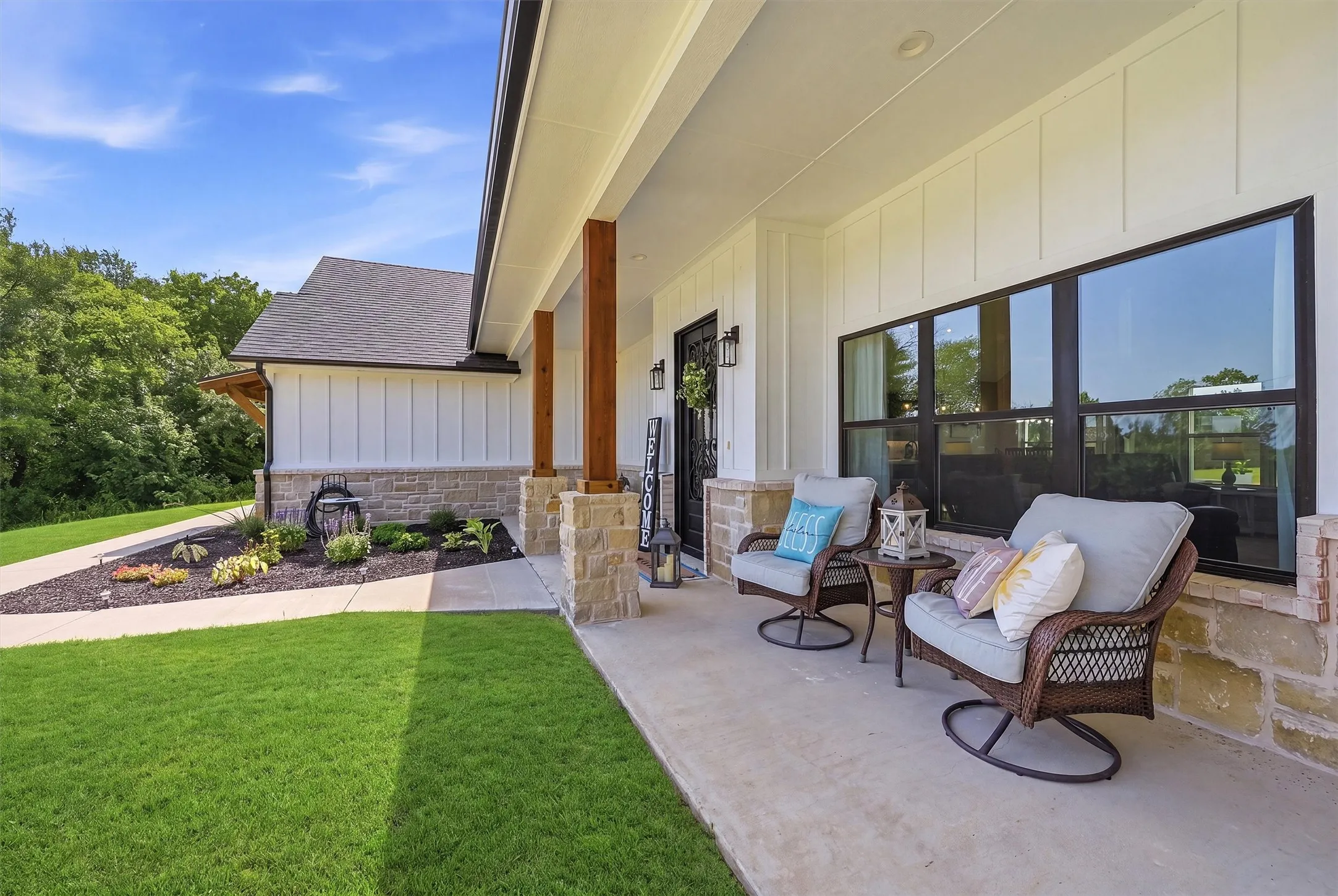 Single Family Residence For Sale in Grayson County , 3657 Harrell Road, Howe, Texas 75459, 4 Bedroom, 3 Bathroom, 2 Garage spaces, 2,485 Sqft, built in 2023, mls#21336094, Real Estate Agent in Howe, Homes For Sale in Grayson county, Homes For Sale in Howe, Realtor in Howe Texas, Real Estate Brokerage Independent Realty Texas, Luminita Cordes Realtor
