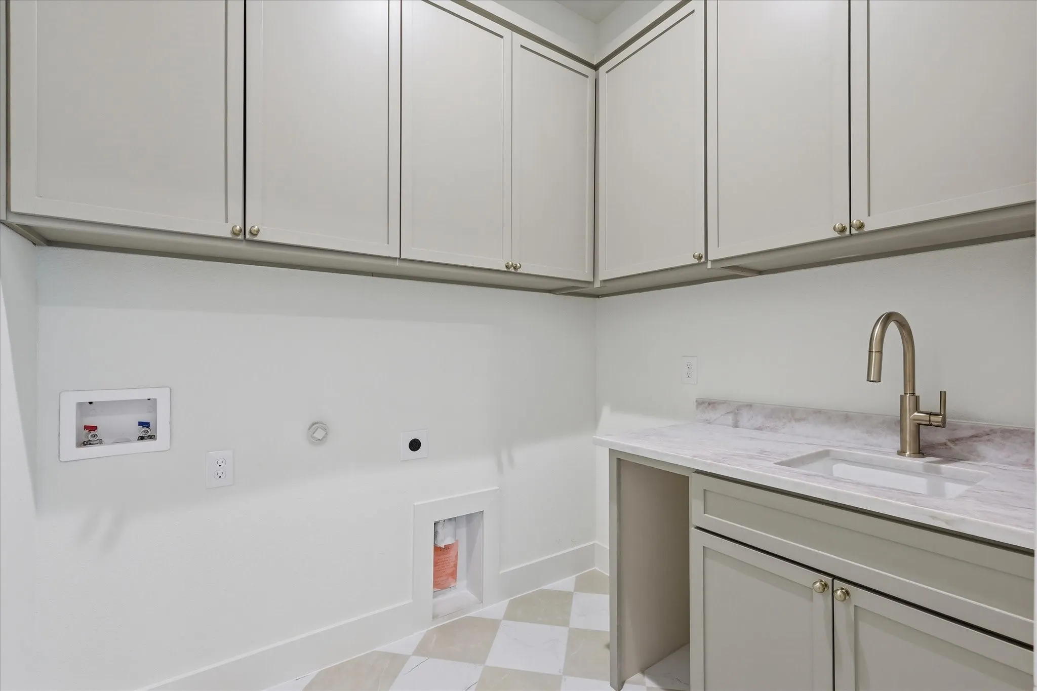 Single Family Residence For Sale in Rockwall County , 324 Valiant Drive, Rockwall, Texas 75032, 5 Bedroom, 4 Bathroom, 2 Garage spaces, 2,416 Sqft, built in 2026, mls#21336729, Real Estate Agent in Rockwall, Homes For Sale in Rockwall county, Homes For Sale in Rockwall, Realtor in Rockwall Texas, Real Estate Brokerage Independent Realty Texas, Luminita Cordes Realtor