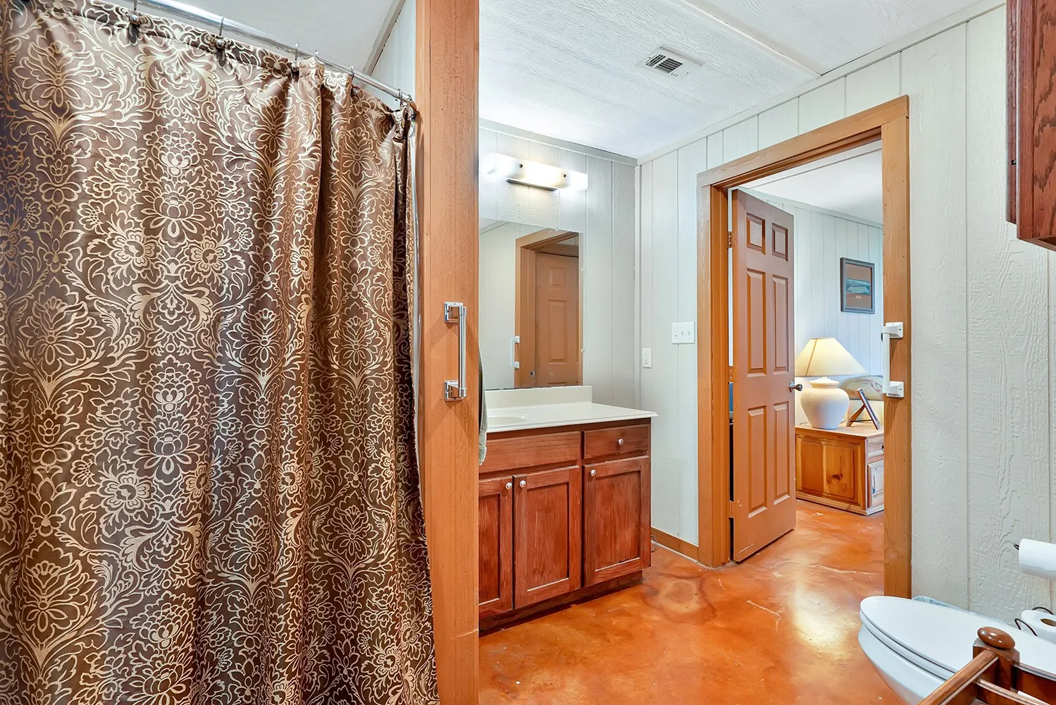 Single Family Residence For Sale in Cooke County , 1010 County Road 382, Era, Texas 76238, 1 Bedroom, 1 Bathroom, Garage spaces, 900 Sqft, built in 2020, mls#21335243, Real Estate Agent in Era, Homes For Sale in Cooke county, Homes For Sale in Era, Realtor in Era Texas, Real Estate Brokerage Independent Realty Texas, Luminita Cordes Realtor