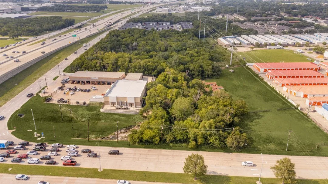 For Sale: 1200 W. Pioneer Pkwy. Grand Prairie, TX 75051