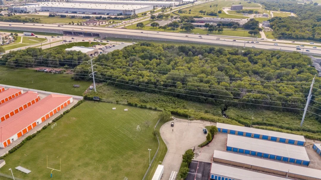 For Sale: 1200 W. Pioneer Pkwy. Grand Prairie, TX 75051