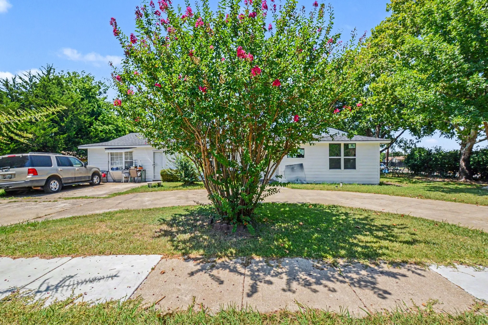 Single Family Residence For Sale in Dallas County , 3623 Castle Hills Drive, Dallas, Texas 75241, 3 Bedroom, 2 Bathroom, Garage spaces, 1,695 Sqft, built in 1959, mls#21336934, Real Estate Agent in Dallas, Homes For Sale in Dallas county, Homes For Sale in Dallas, Realtor in Dallas Texas, Real Estate Brokerage Independent Realty Texas, Luminita Cordes Realtor